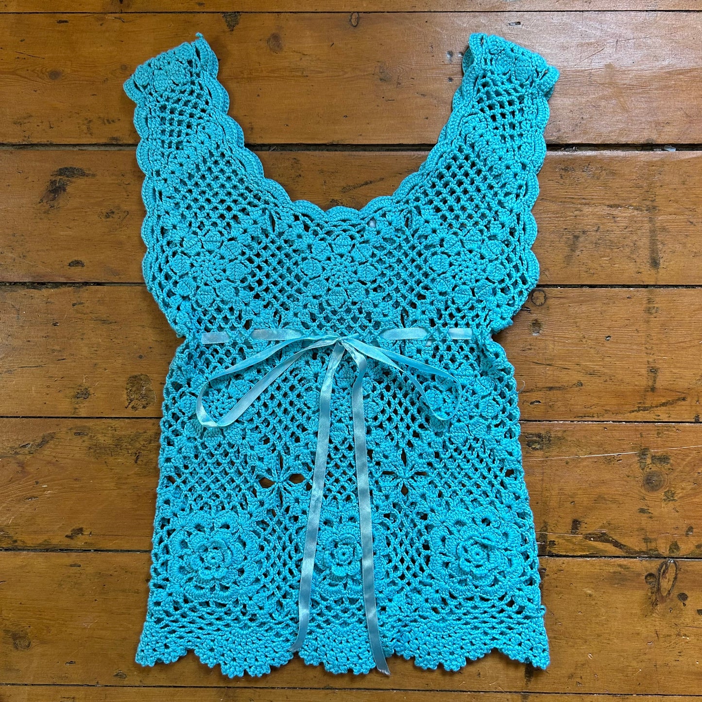 vintage 00s blue crochet ribbon tie up top