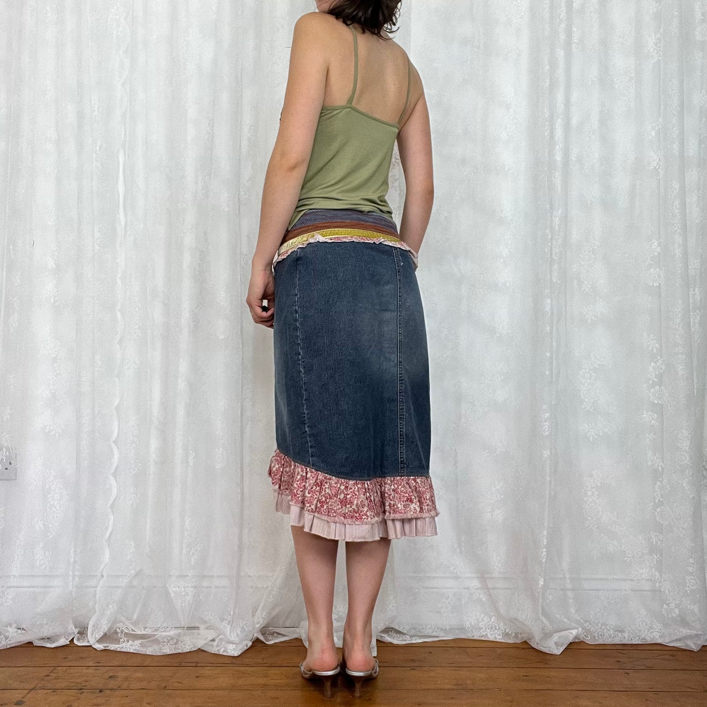 vintage 00s grey / brown sequin cami top