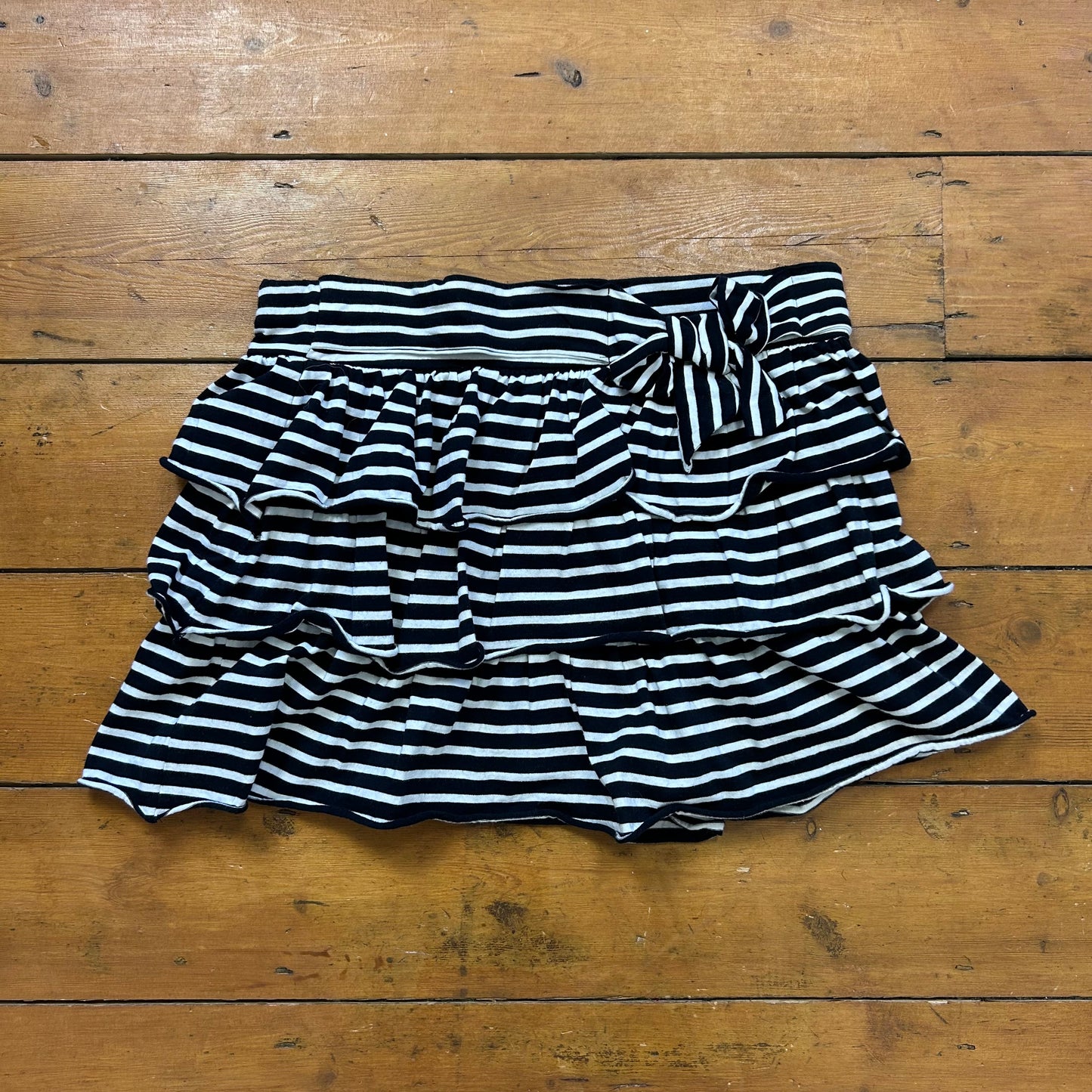 vintage 00s black stripey mini skirt