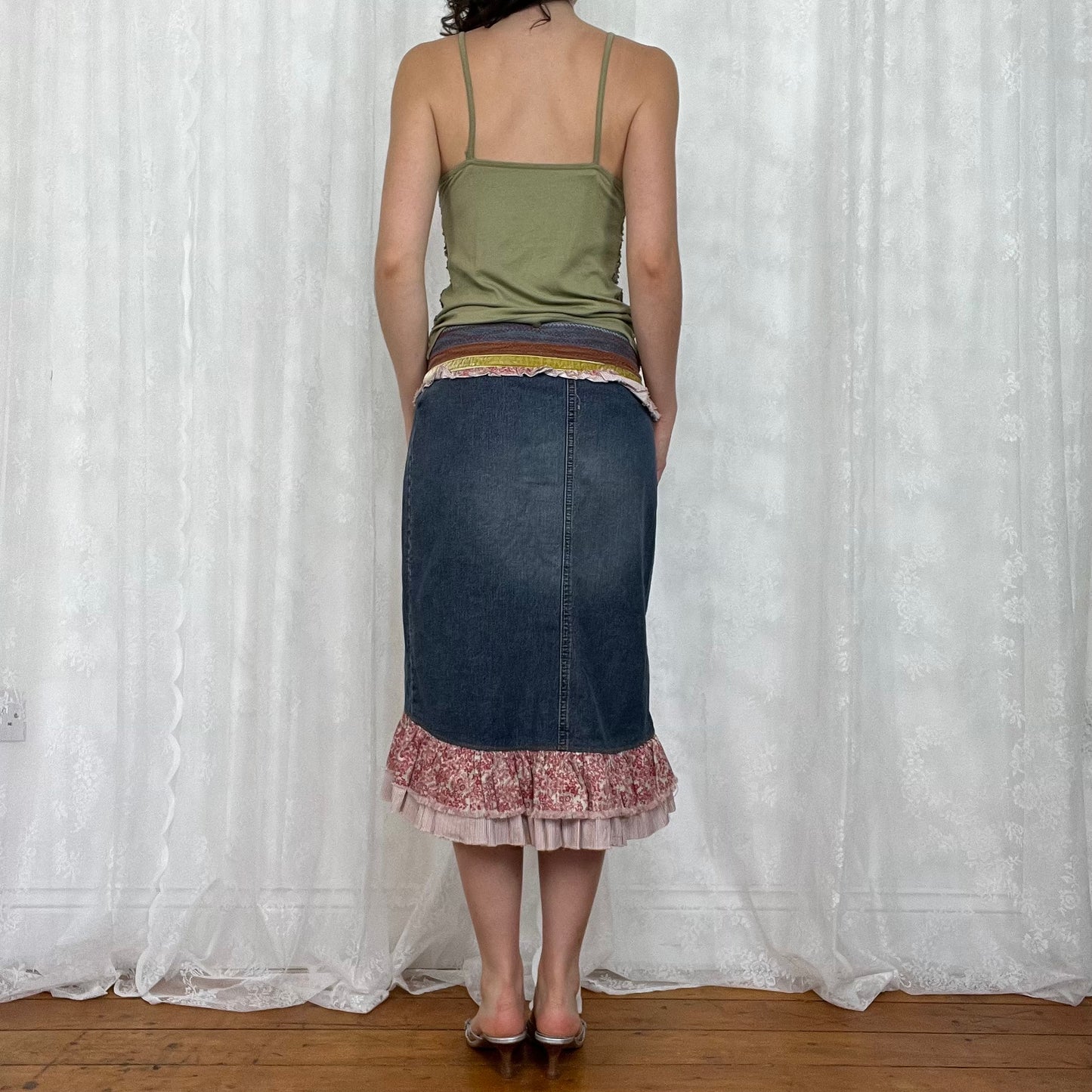 vintage 00s grey / brown sequin cami top