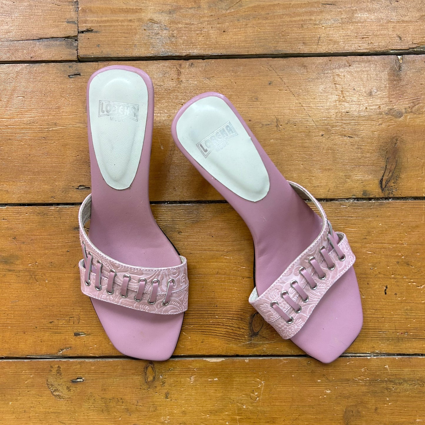 vintage 00s pink corset detail kitten heels