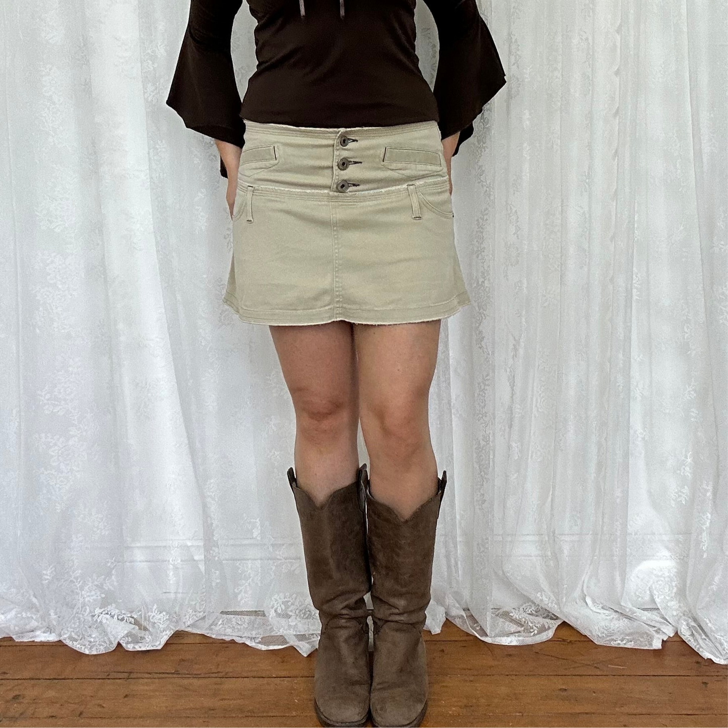 vintage 00s beige button mini skirt