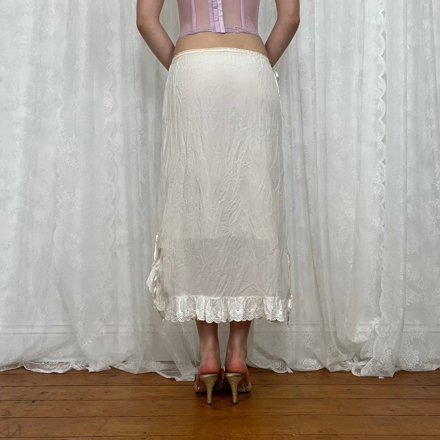 vintage 00s cream tie up maxi skirt with broderie trim