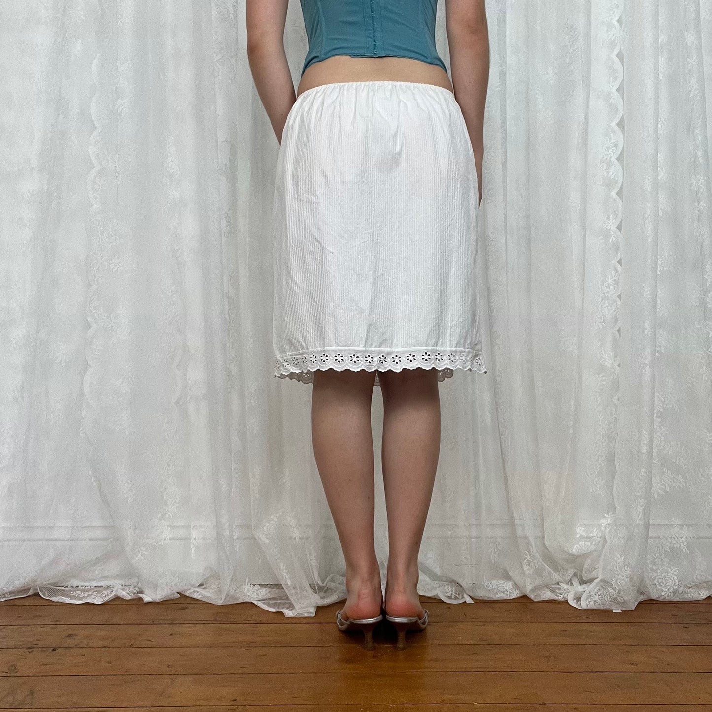 vintage 00s white broderie trim midi skirt