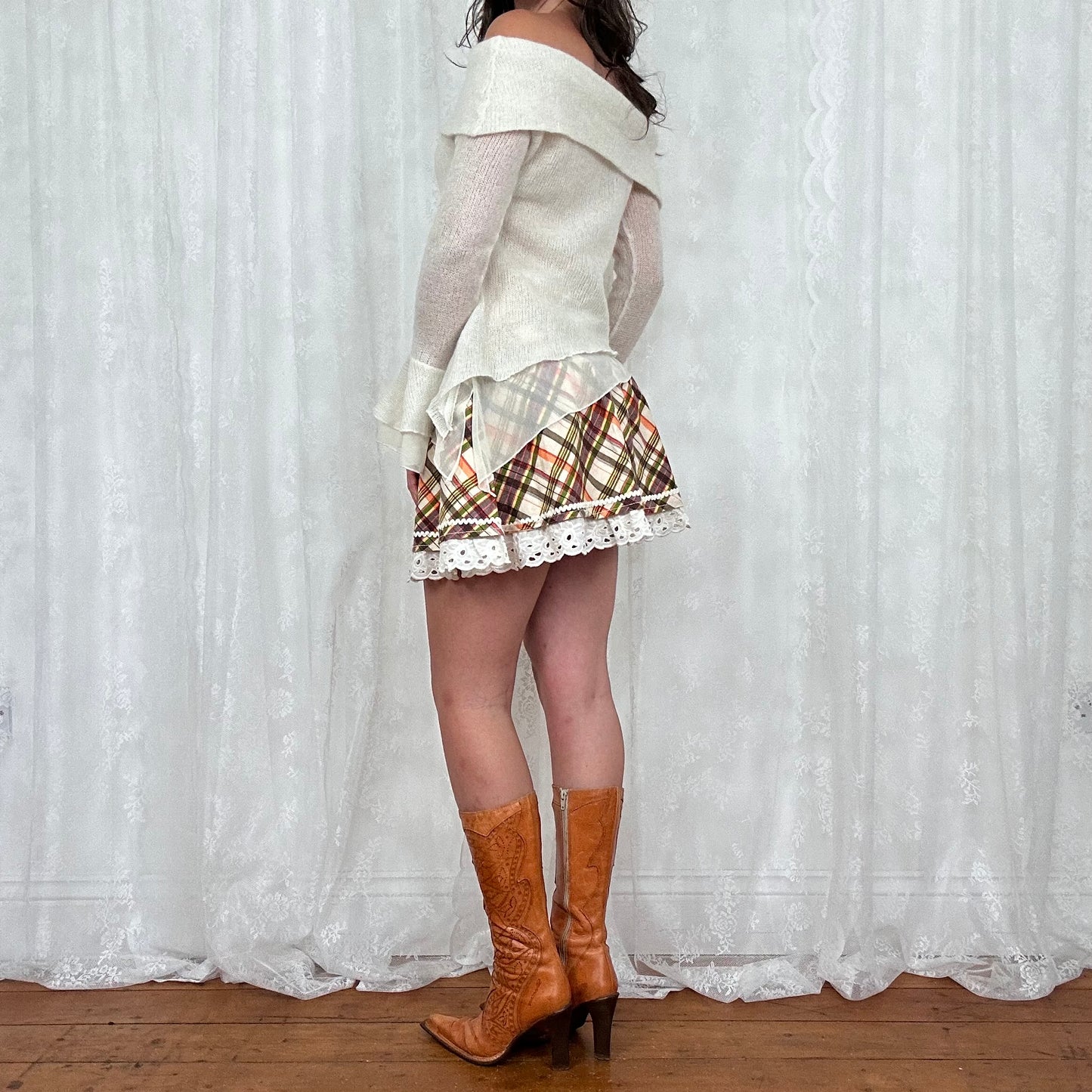 vintage 00s cream asymmetrical off shoulder jumper