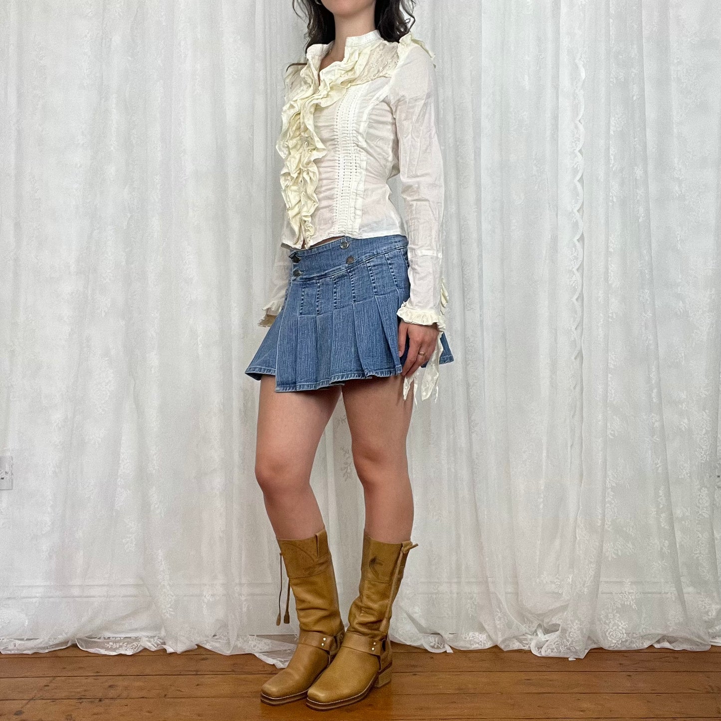 vintage 00s cream ruffle button up shirt