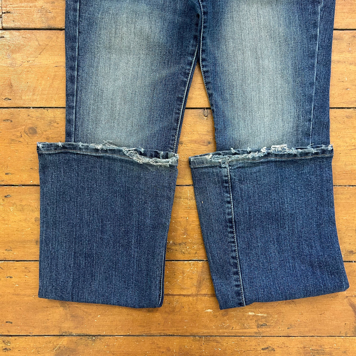 vintage 00s mid wash low rise flared leg jeans