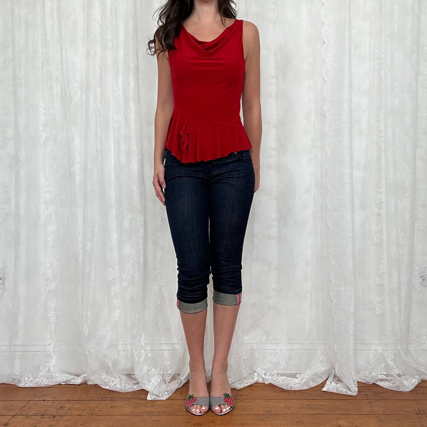 vintage 00s dark denim capris with gingham trim