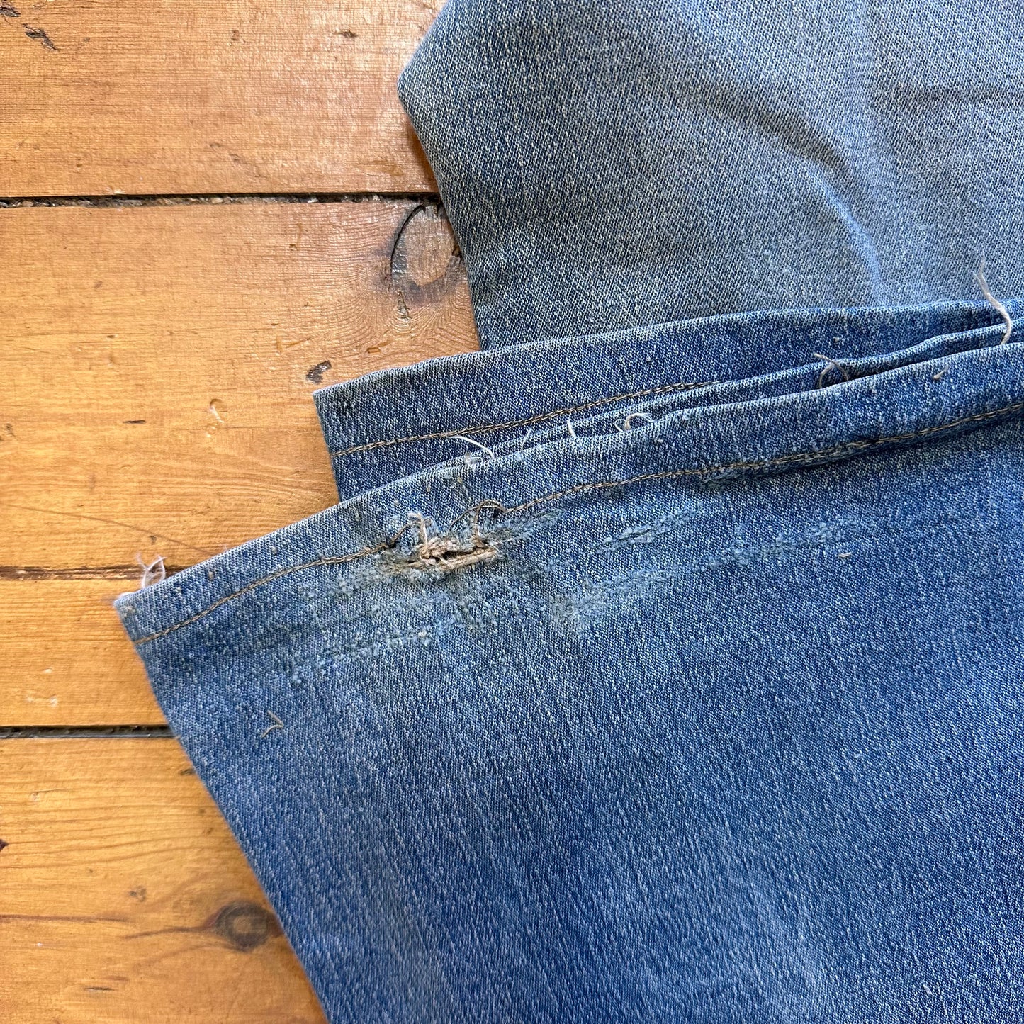 vintage 00s washed denim low rise raw hem jeans