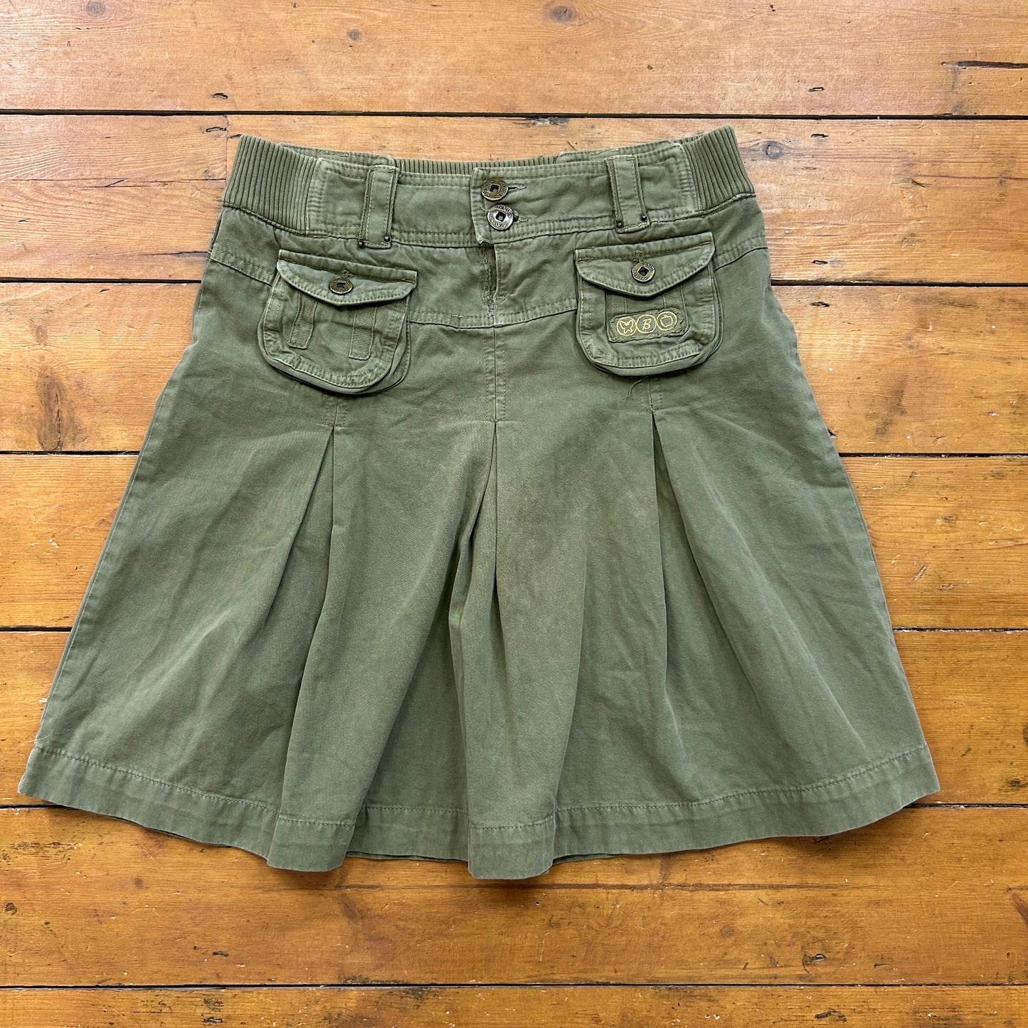 vintage 00s khaki cargo pleated midi skirt