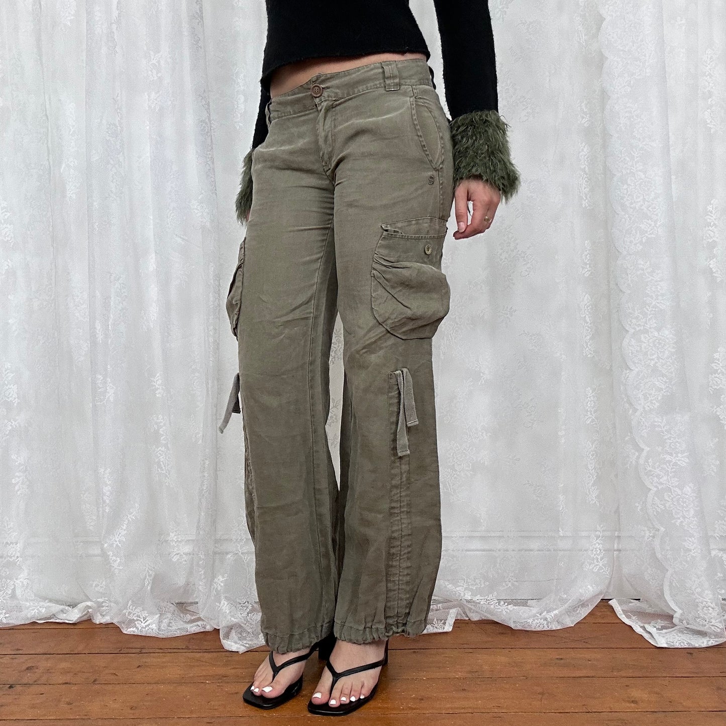 vintage 00s khaki low rise desigual cargos with embroidery