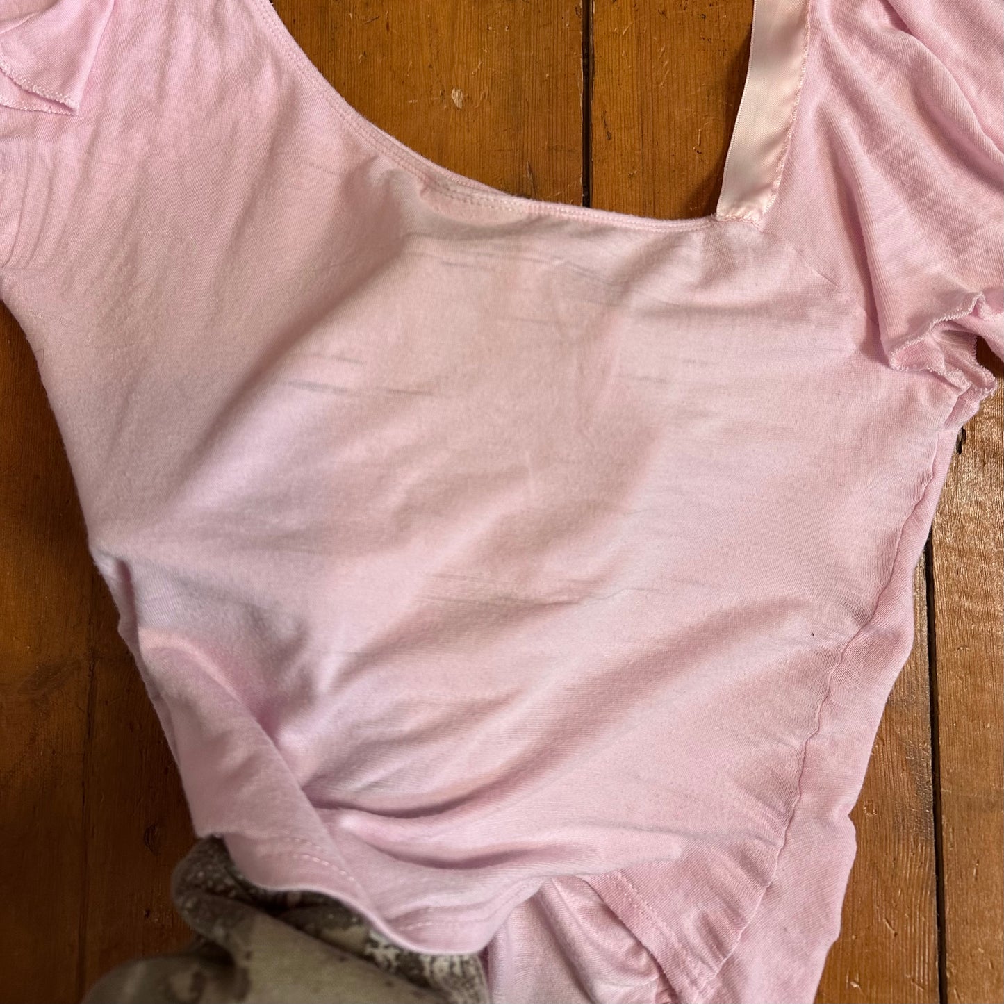 vintage 00s baby pink ruffle shoulder top