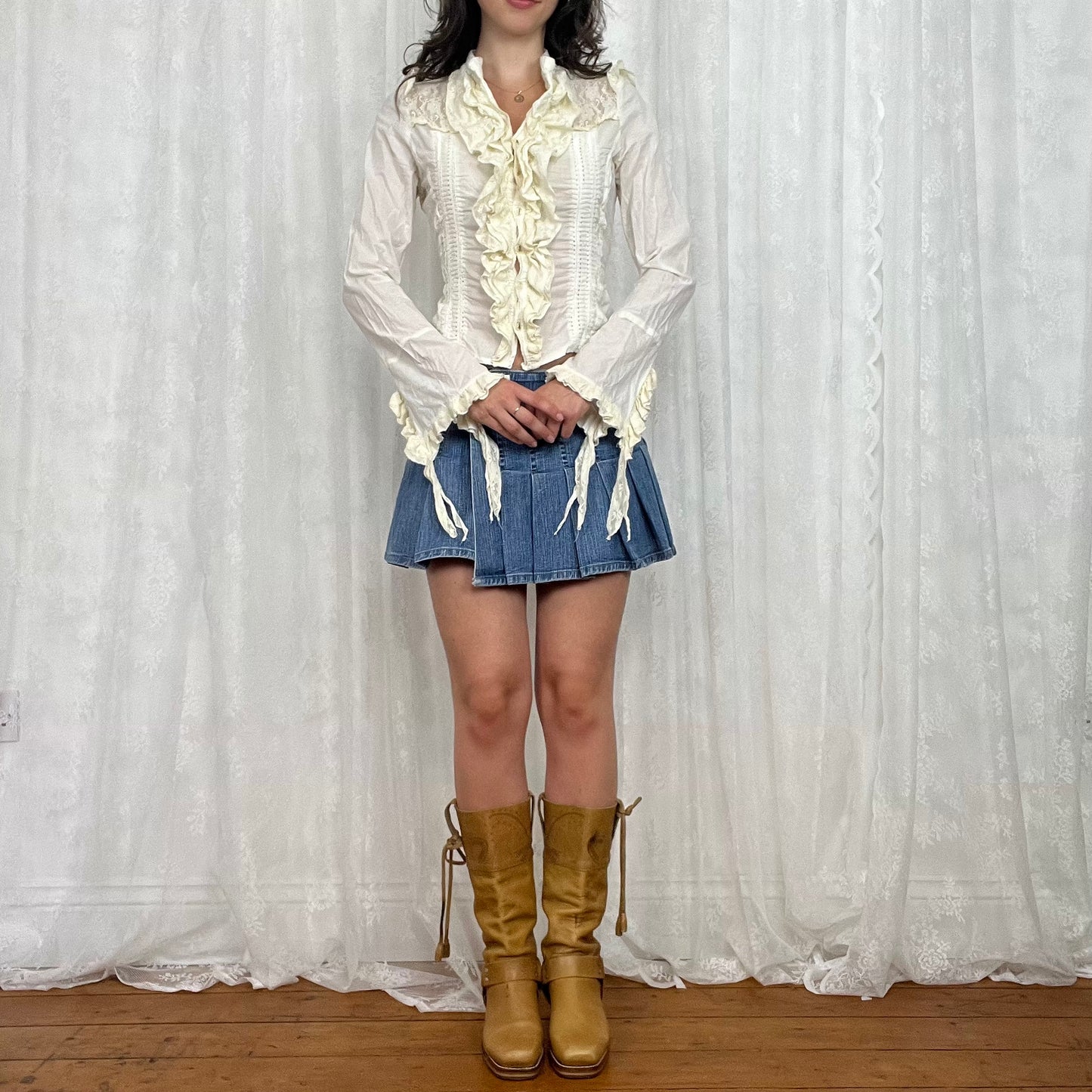 vintage 00s cream ruffle button up shirt