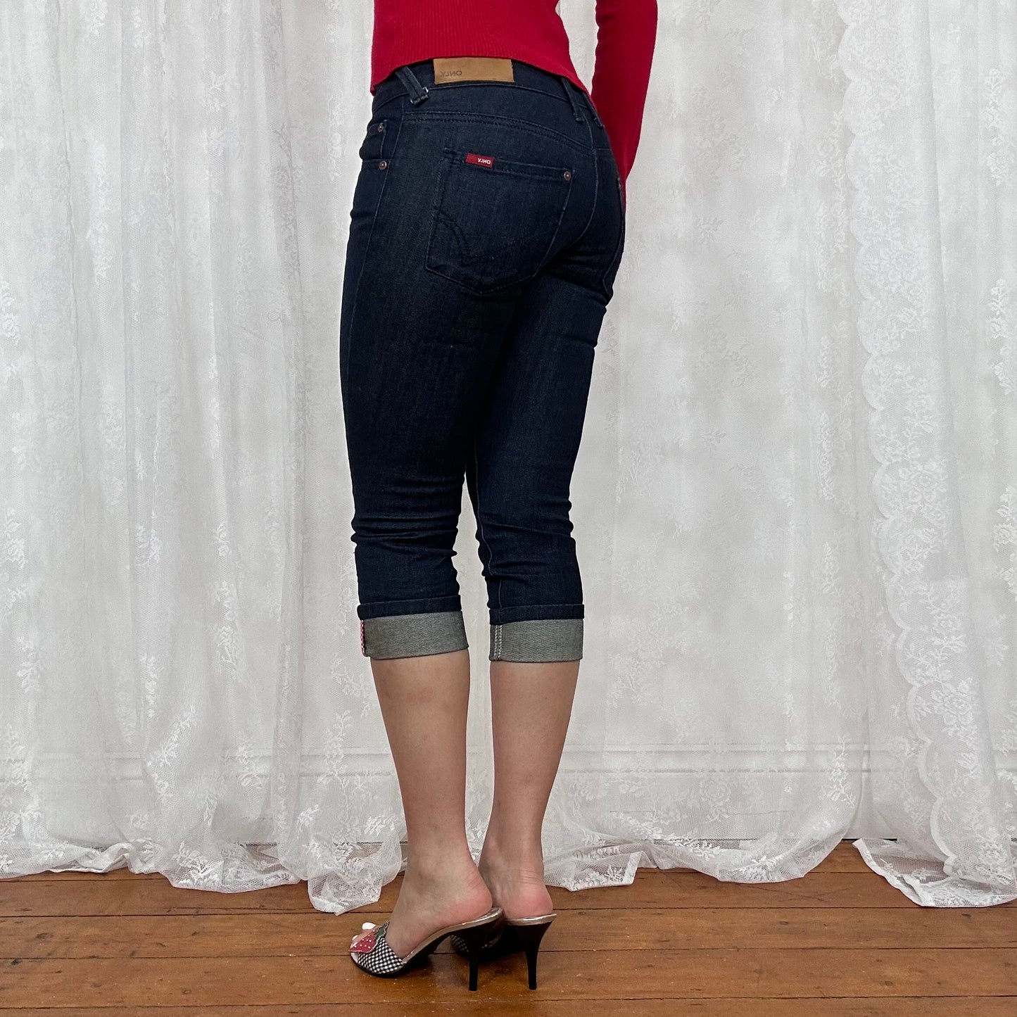 vintage 00s dark denim capris with gingham trim