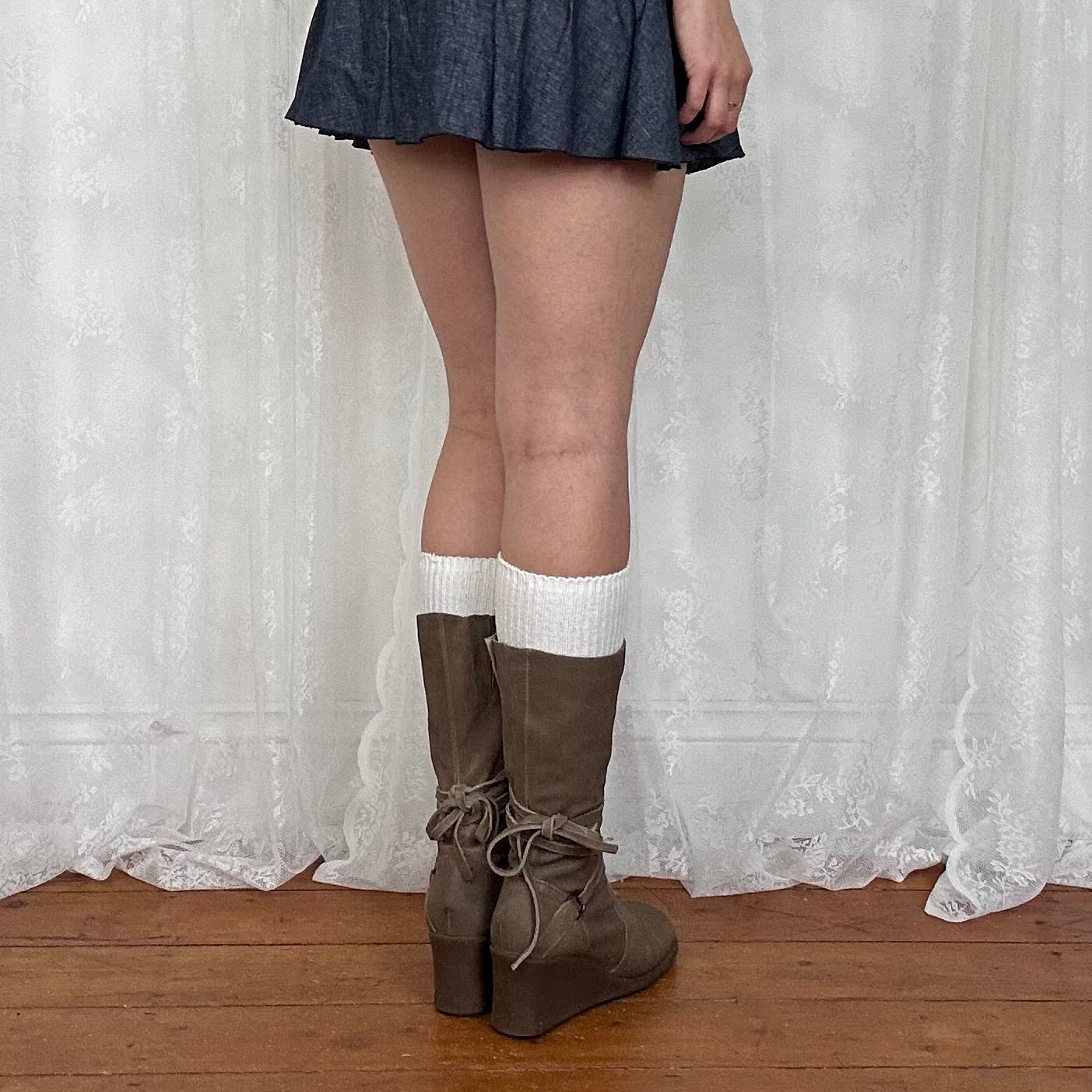 vintage 00s brown wedge tie up boots