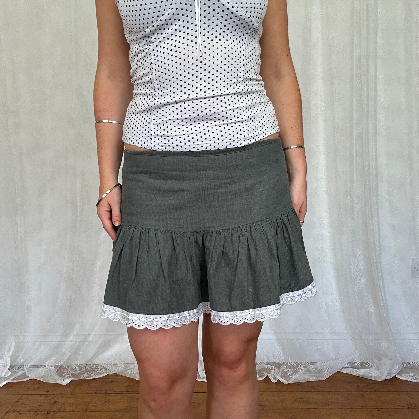 vintage 00s grey mini skirt with lace broderie trim