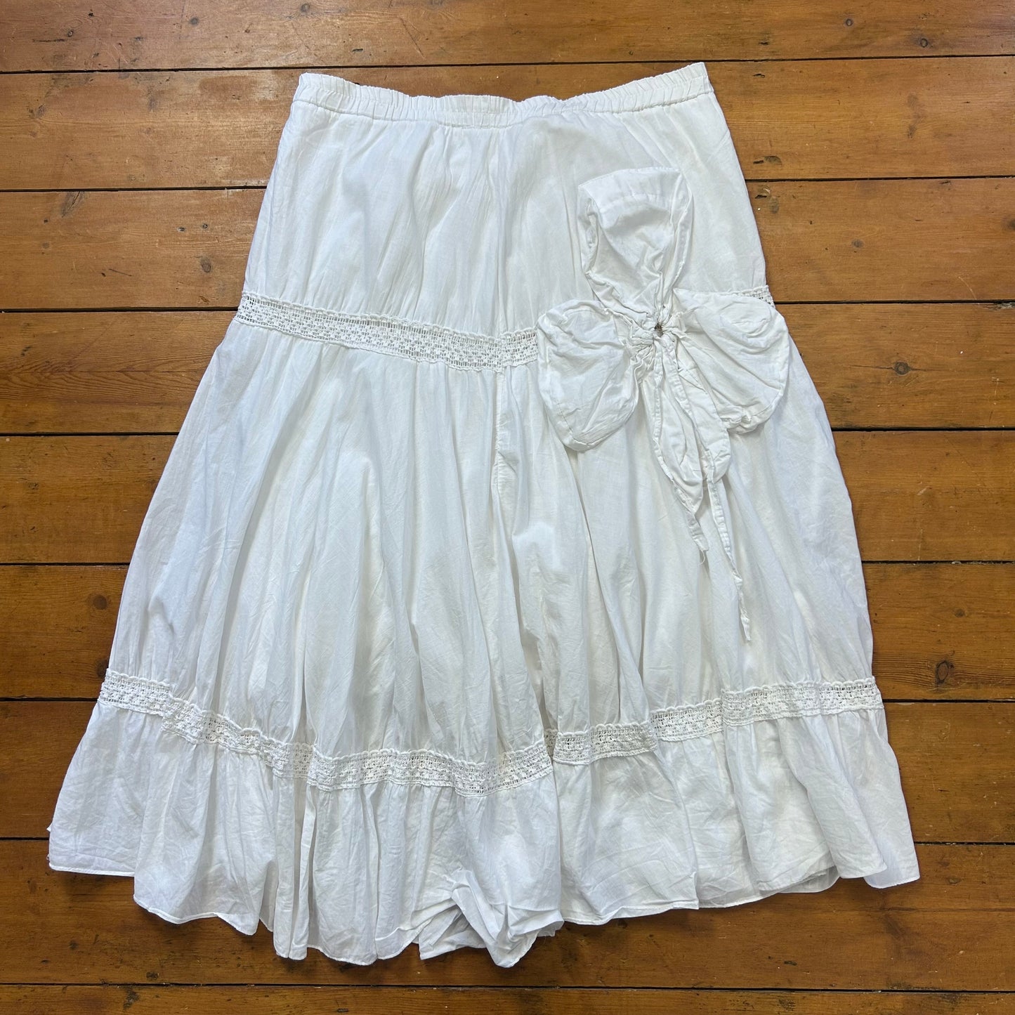 vintage 00s white flower detail maxi skirt