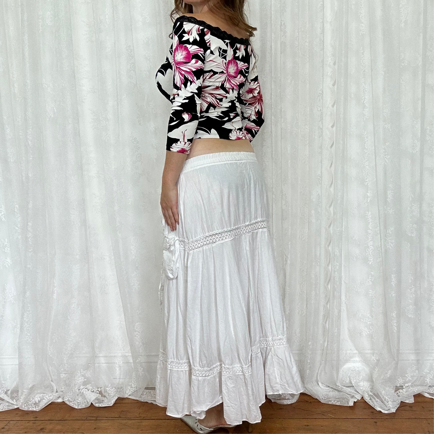 vintage 00s white flower detail maxi skirt
