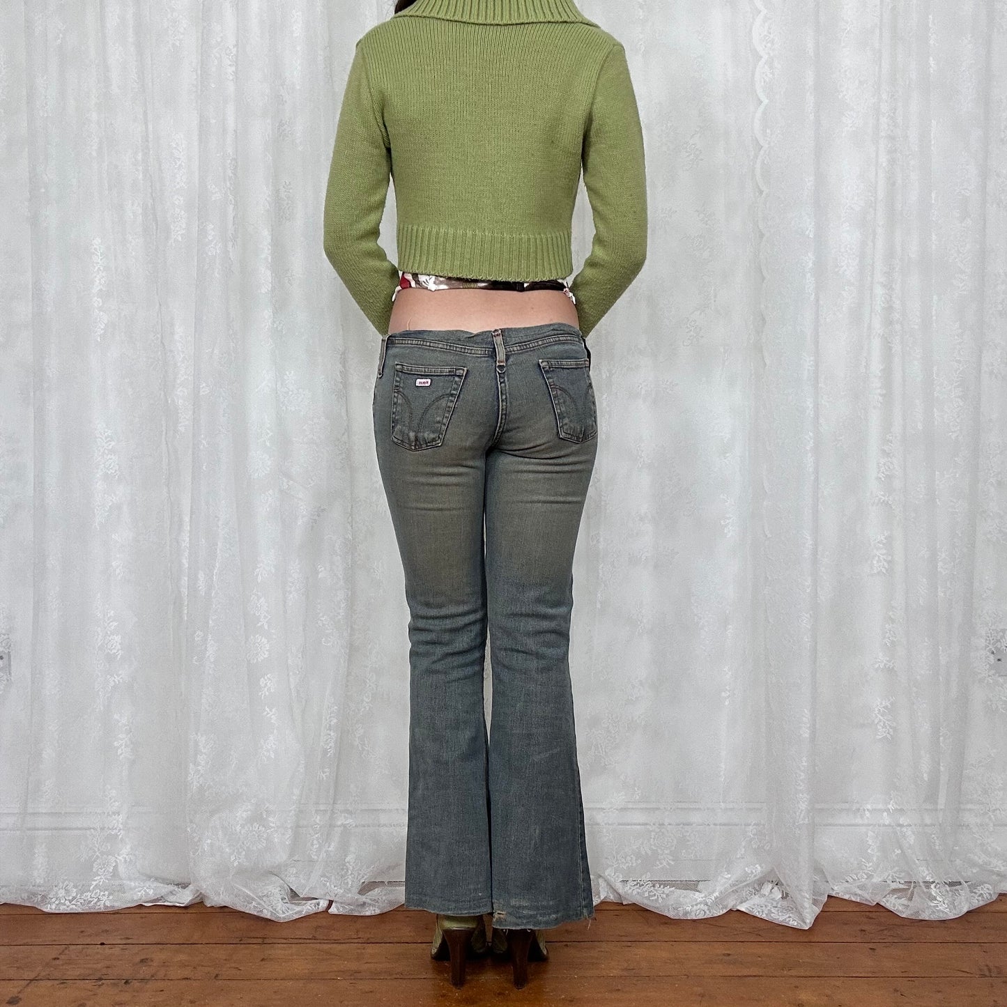 vintage 00s apple green button up cardigan
