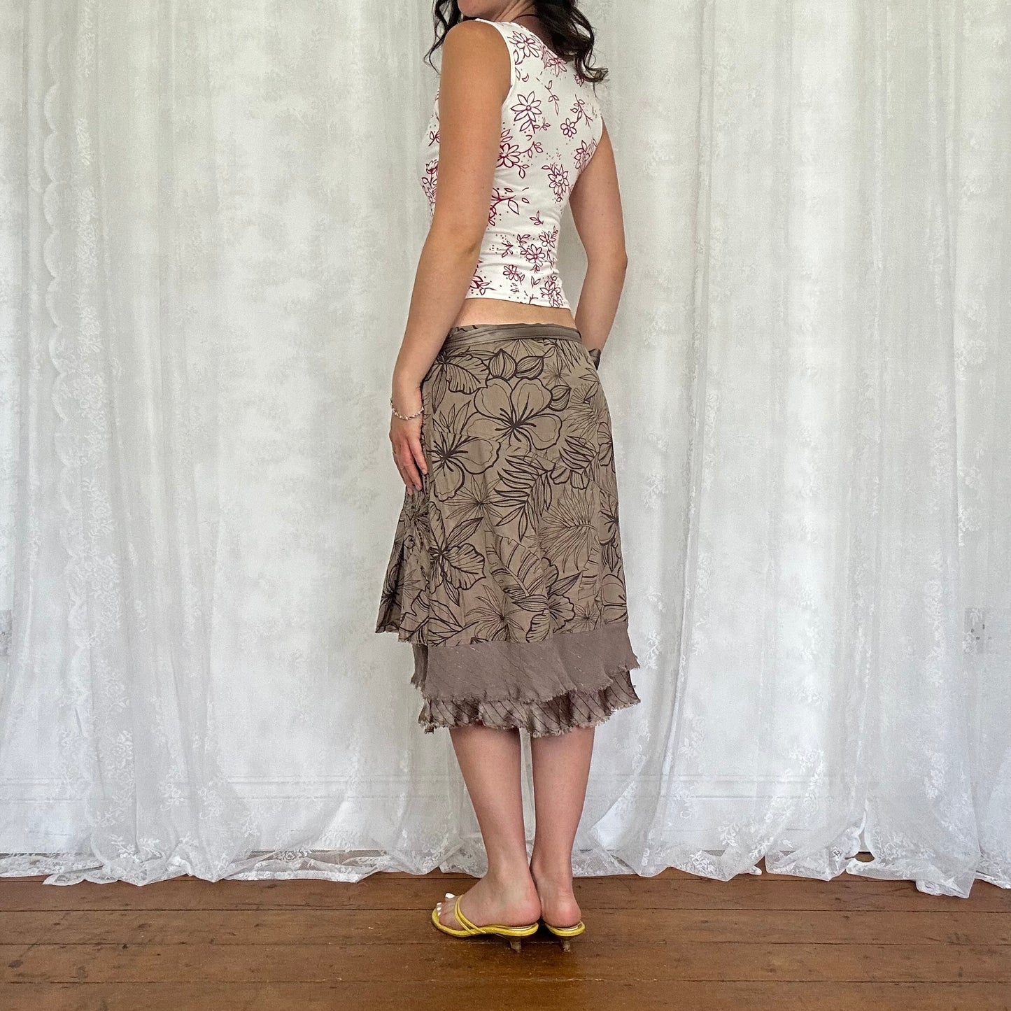 vintage 00s white floral cross over top