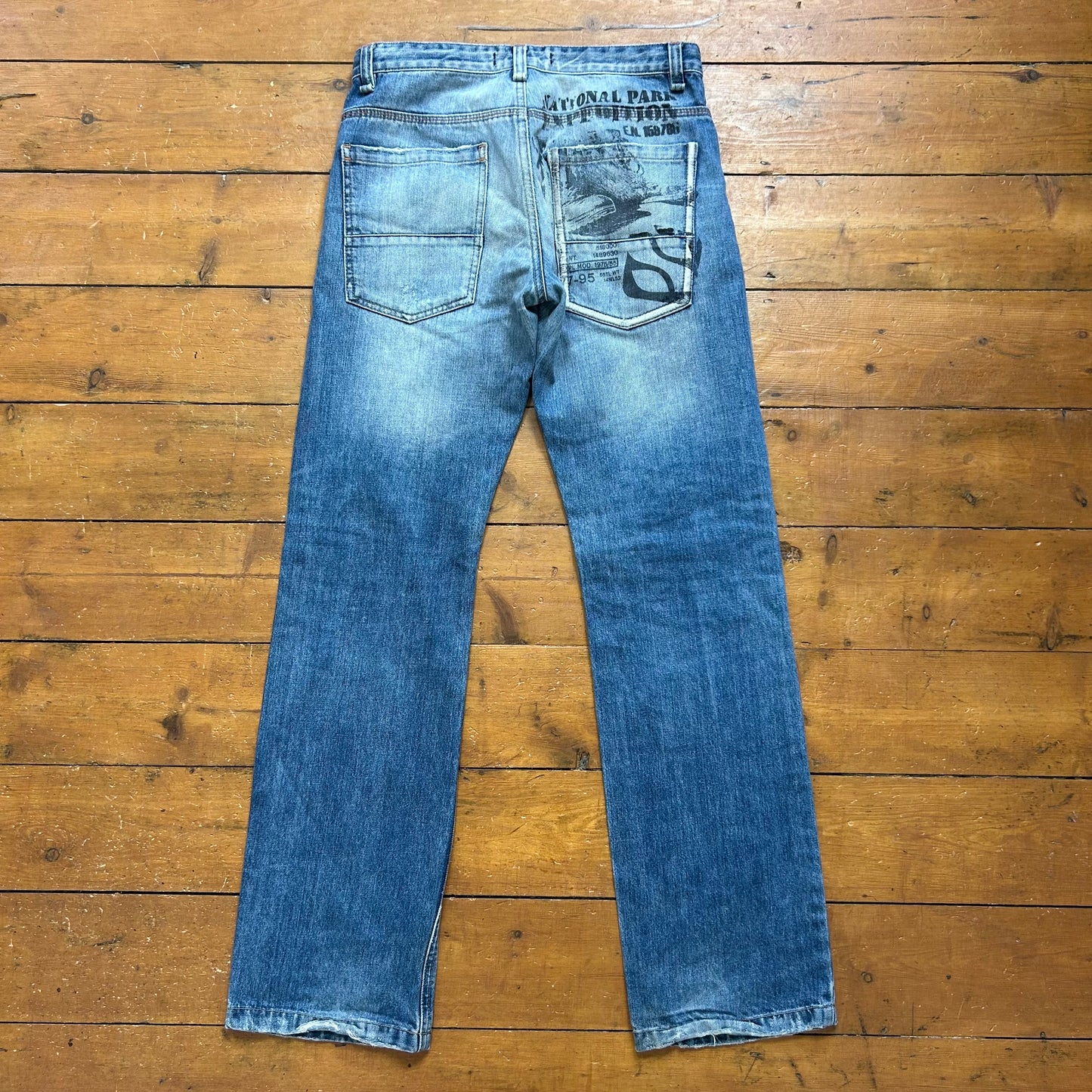 vintage 00s light wash straight leg jeans