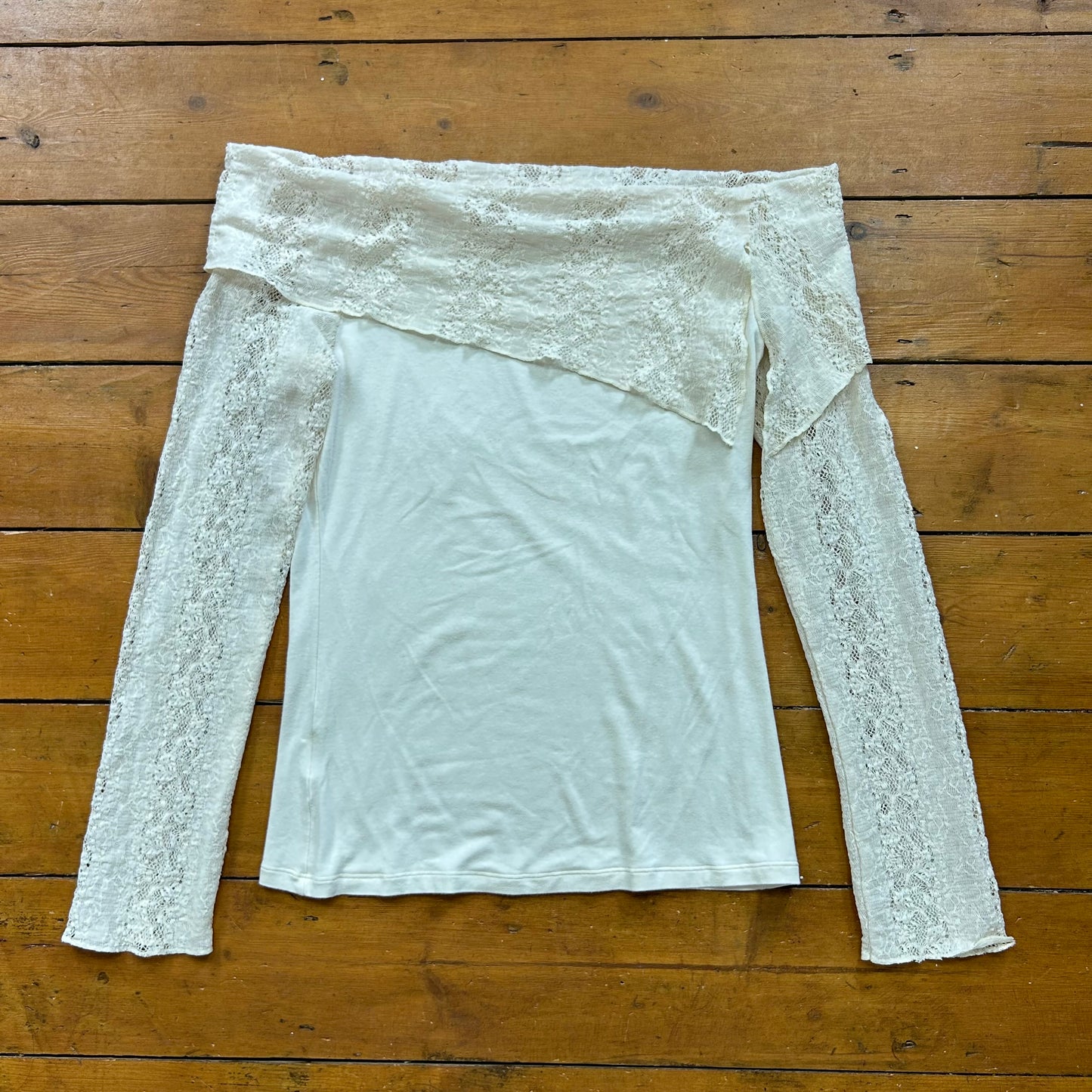 vintage 00s cream lace off shoulder long sleeve top