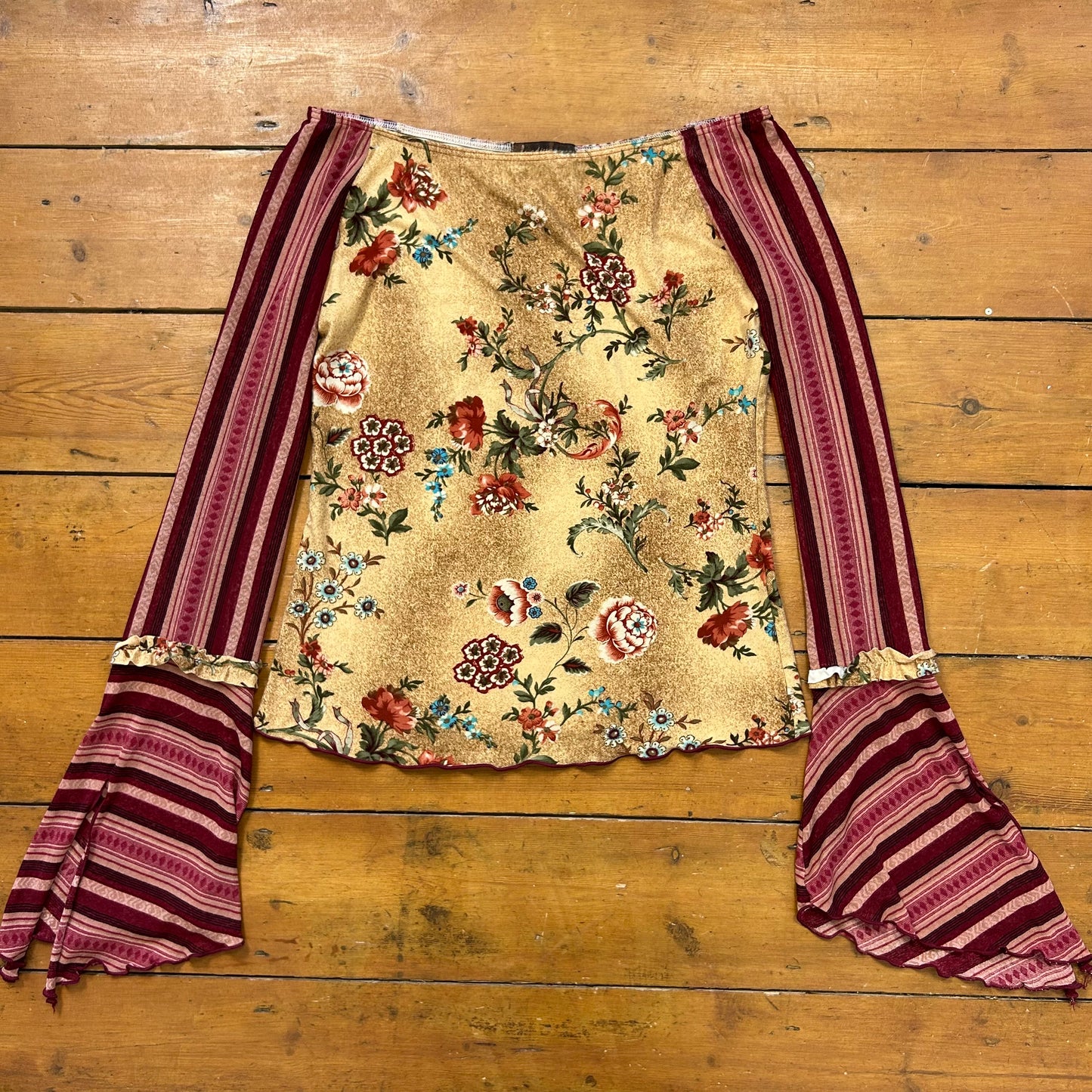 vintage 00s whimsical off shoulder top
