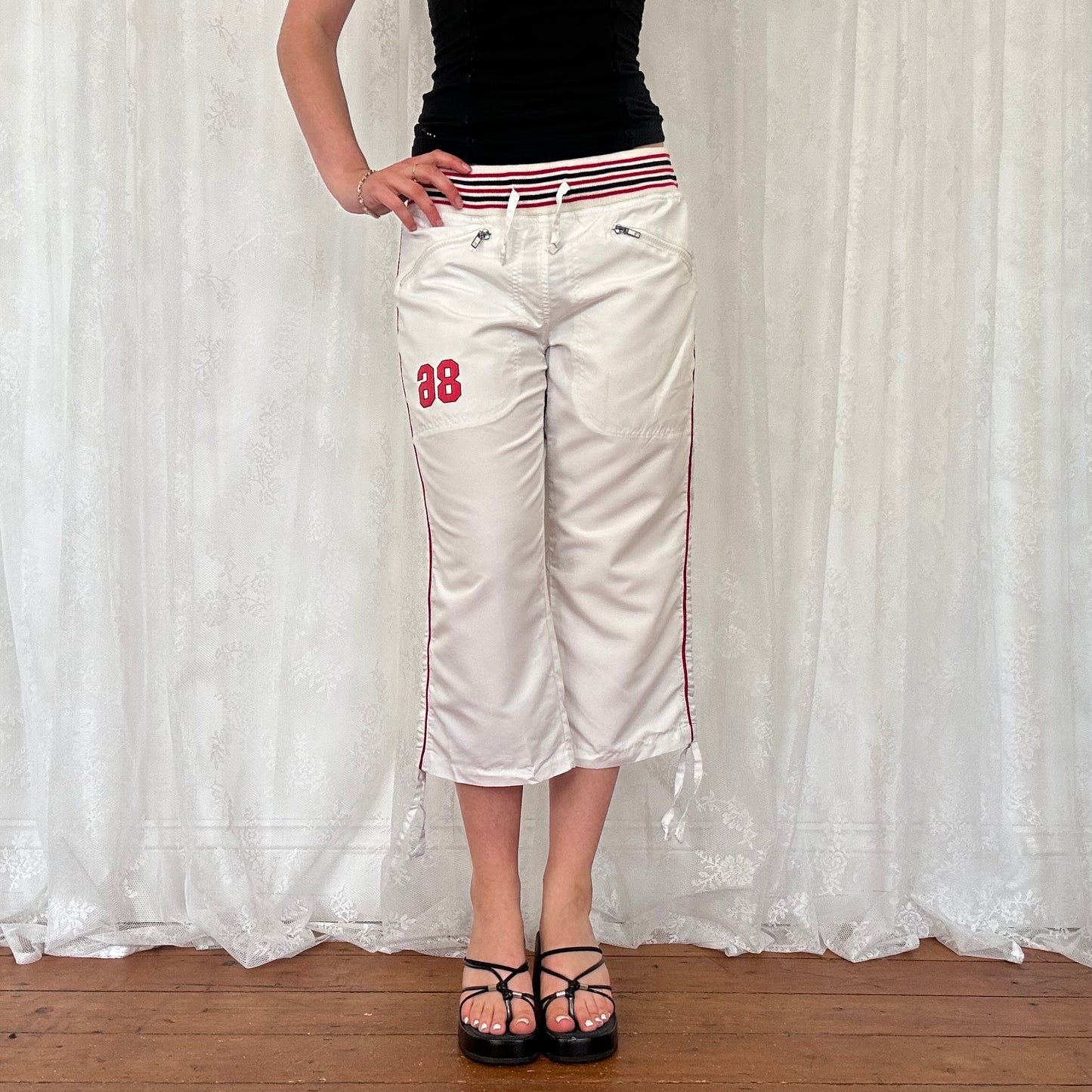 vintage 00s white sporty carpi pants