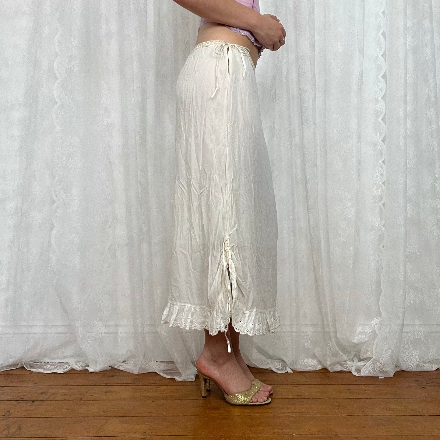 vintage 00s cream tie up maxi skirt with broderie trim