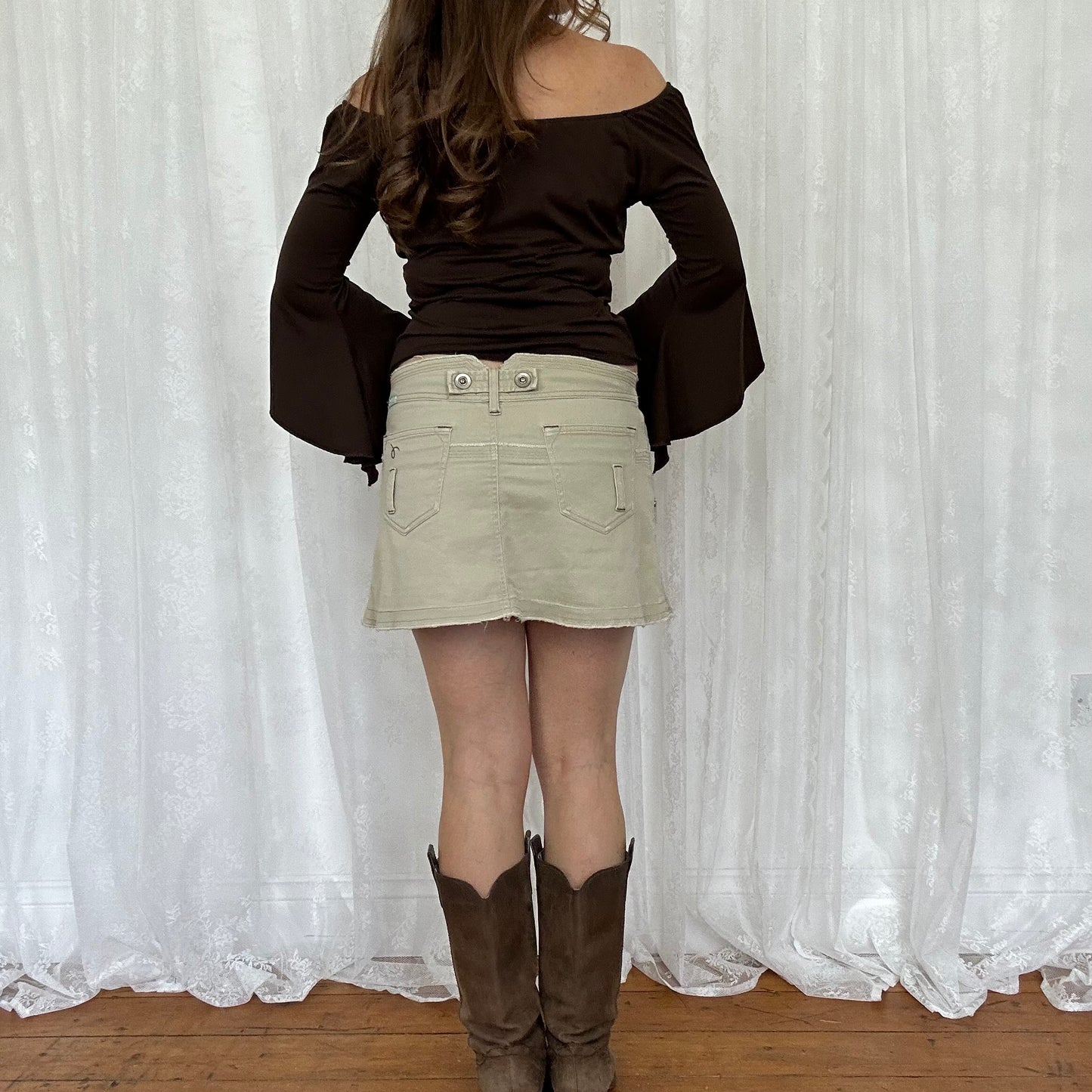 vintage 00s beige button mini skirt