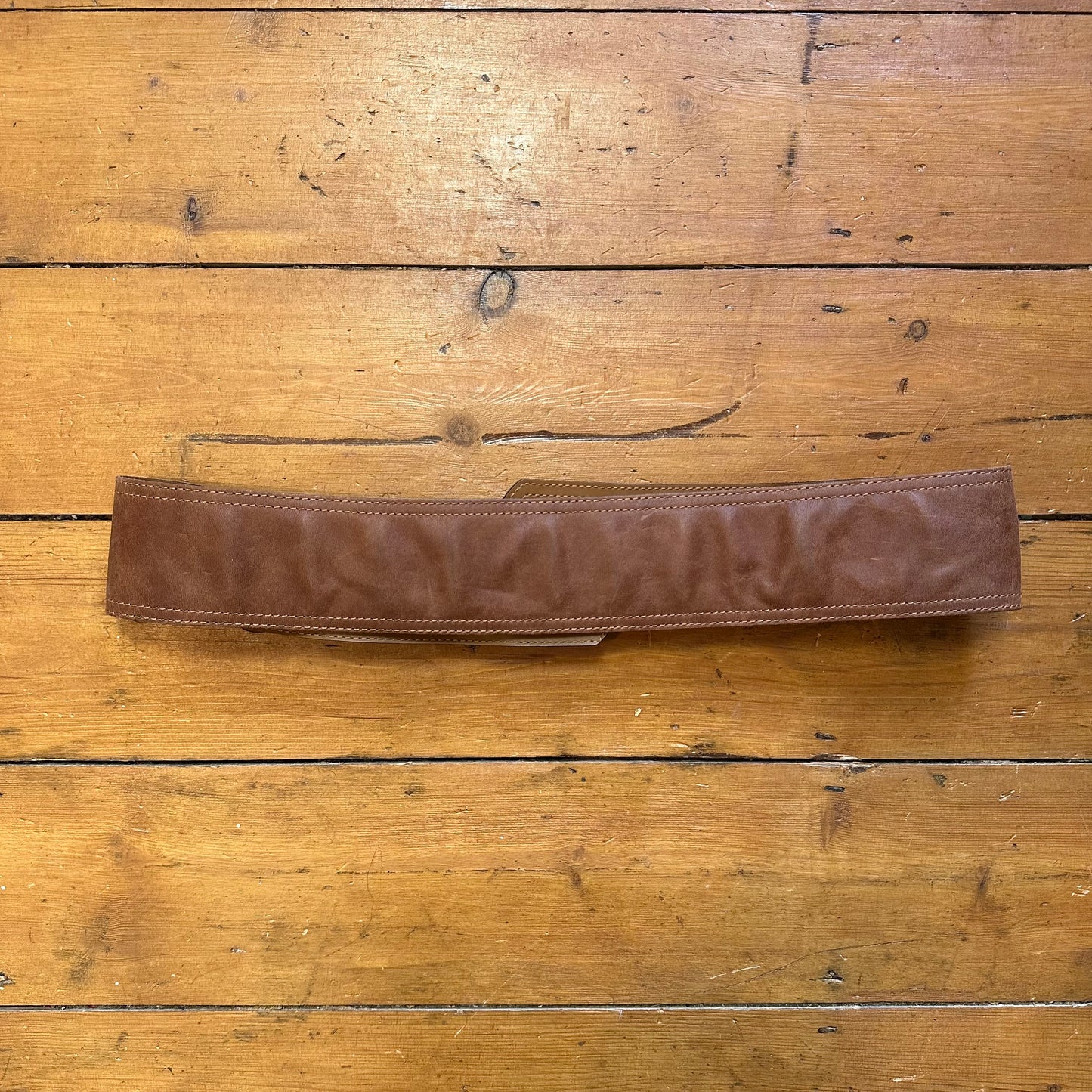 vintage 00s tan chunky hip belt