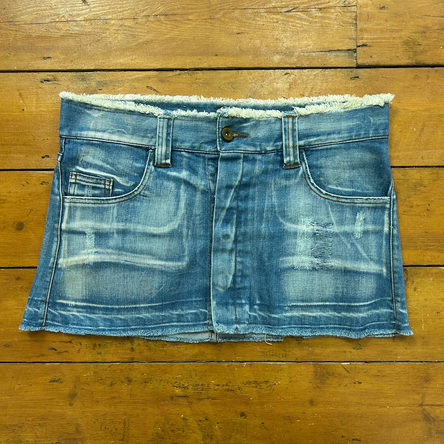 vintage 00s denim button down mini skirt