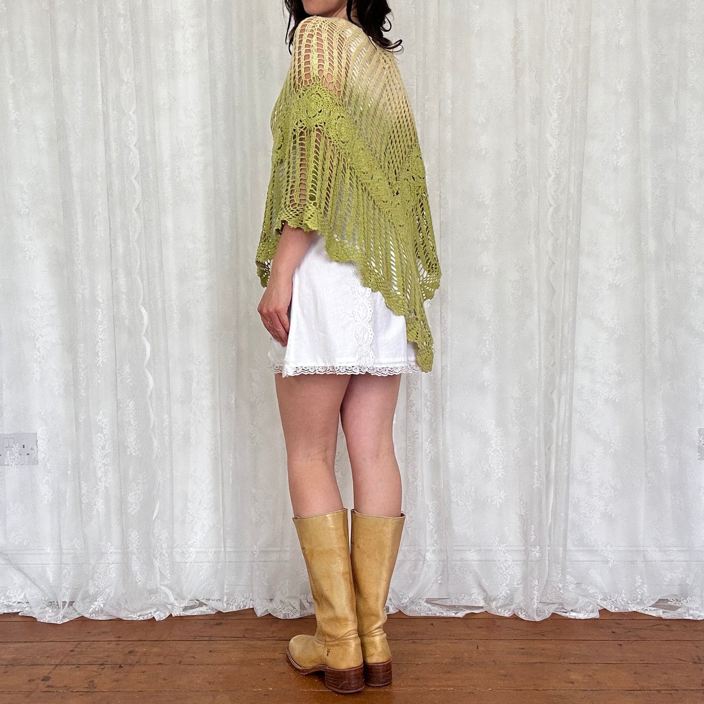 vintage 00s green ombré crochet poncho