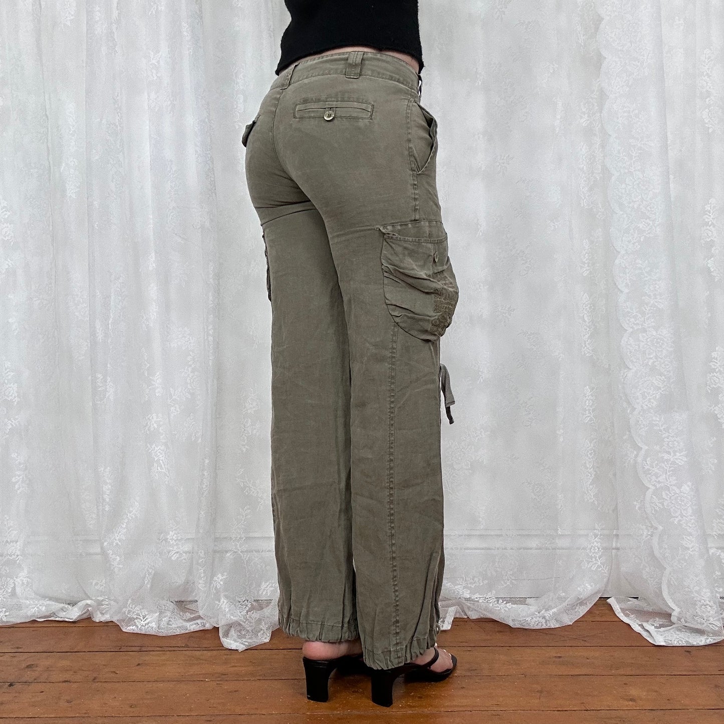 vintage 00s khaki low rise desigual cargos with embroidery