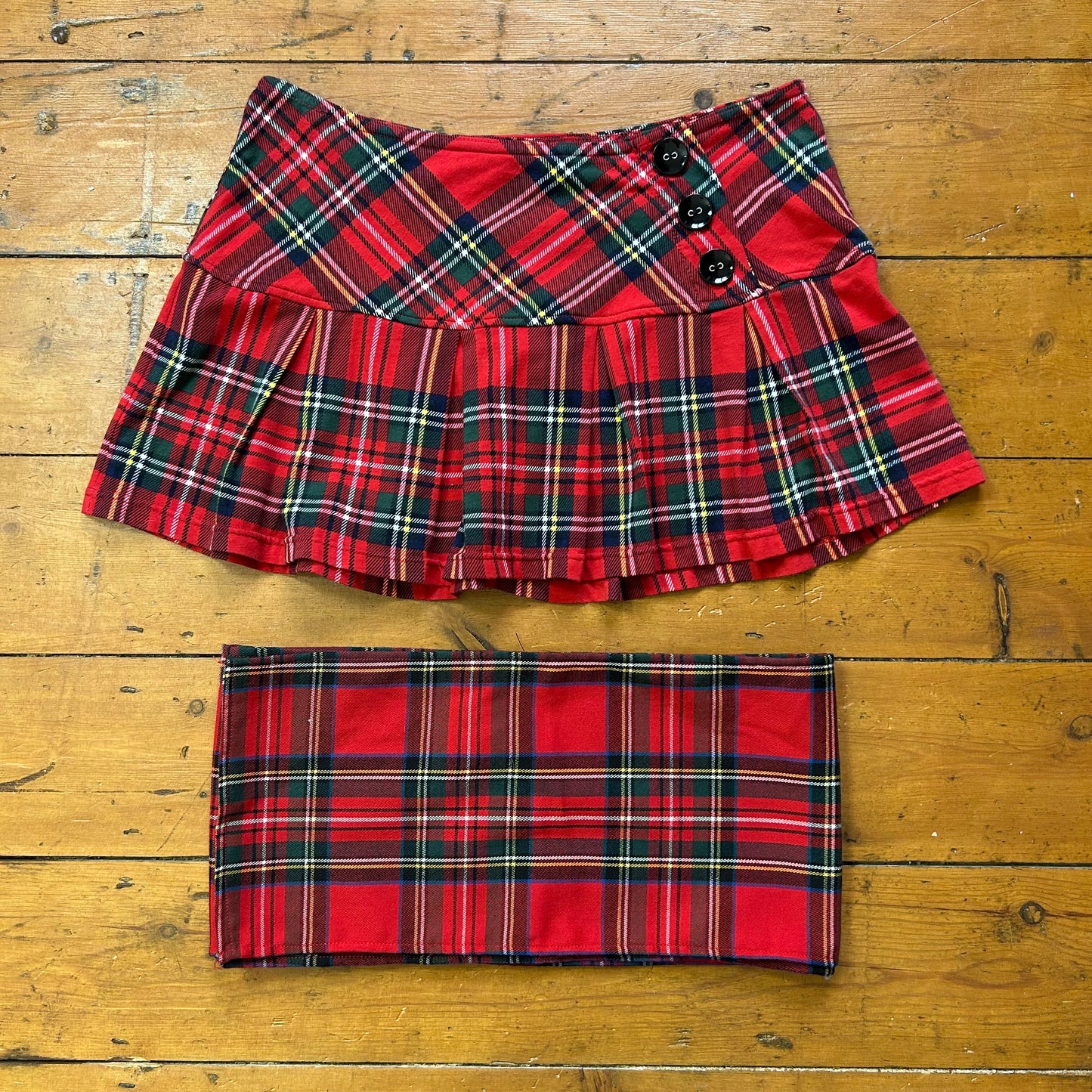 vintage 00s red tartan pleated mini skirt with matching scarf