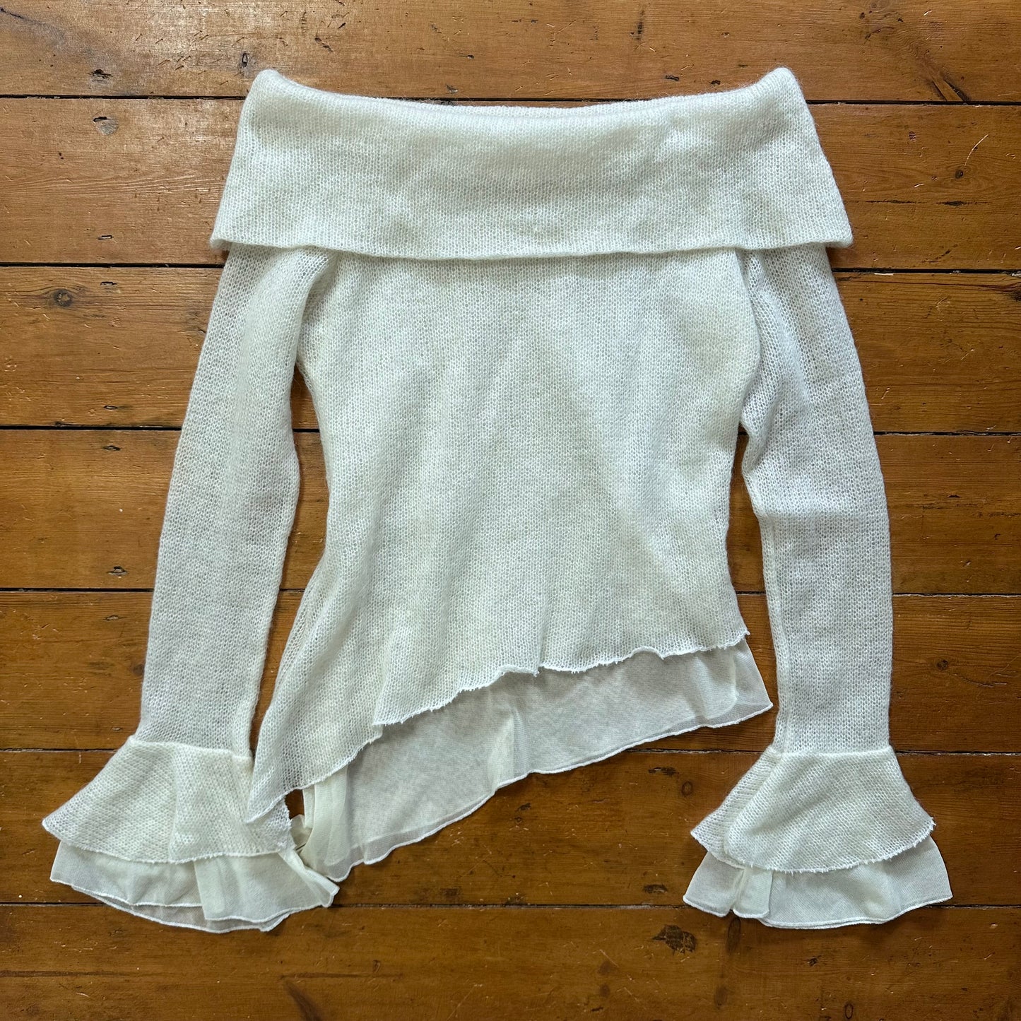 vintage 00s cream asymmetrical off shoulder jumper