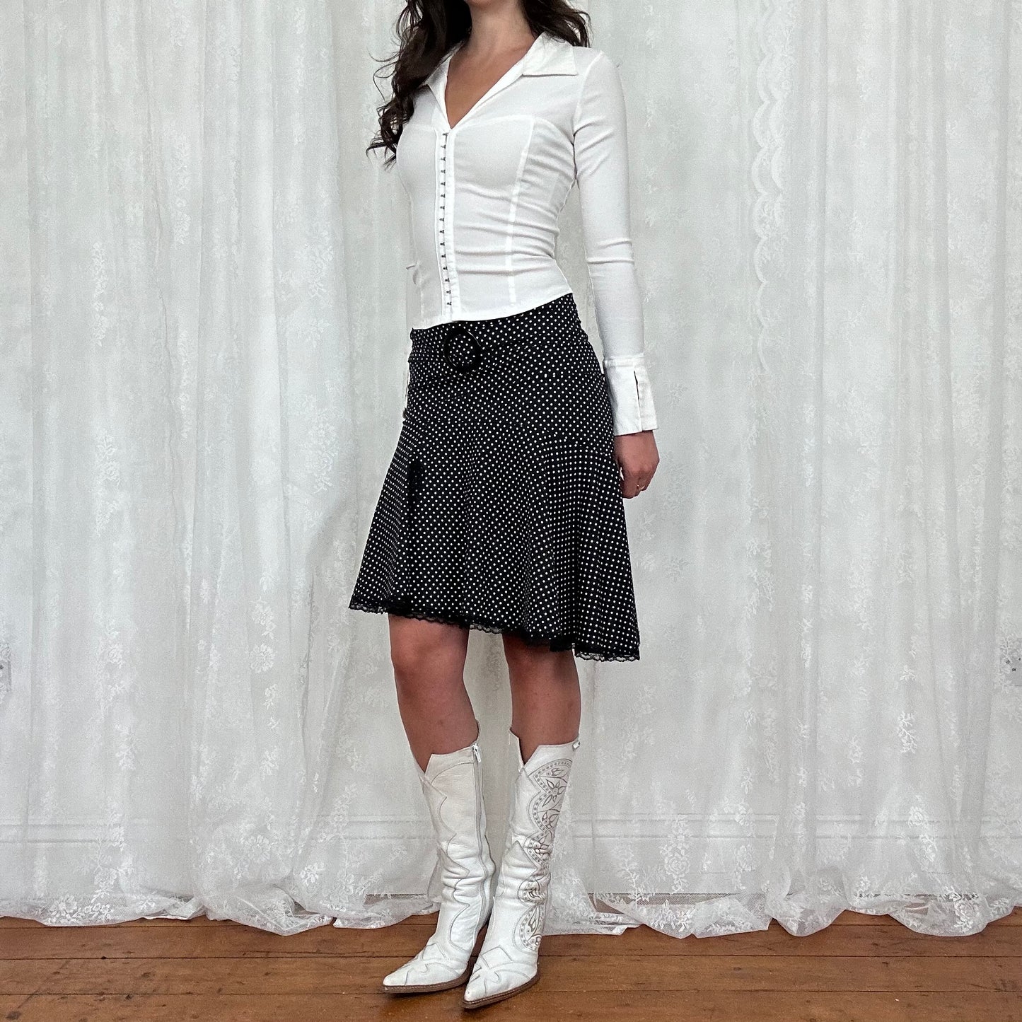 vintage 00s white fitted hook and eye shirt