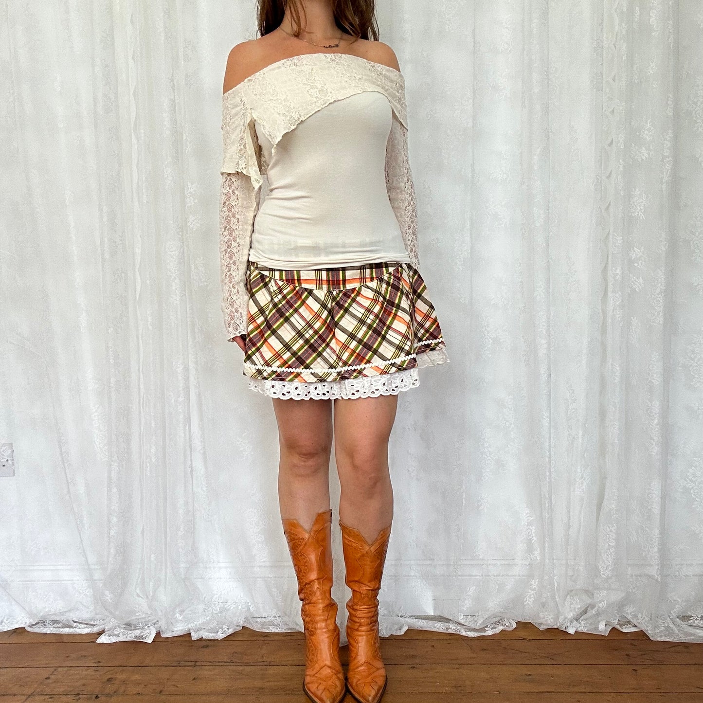 vintage 00s cream lace off shoulder long sleeve top