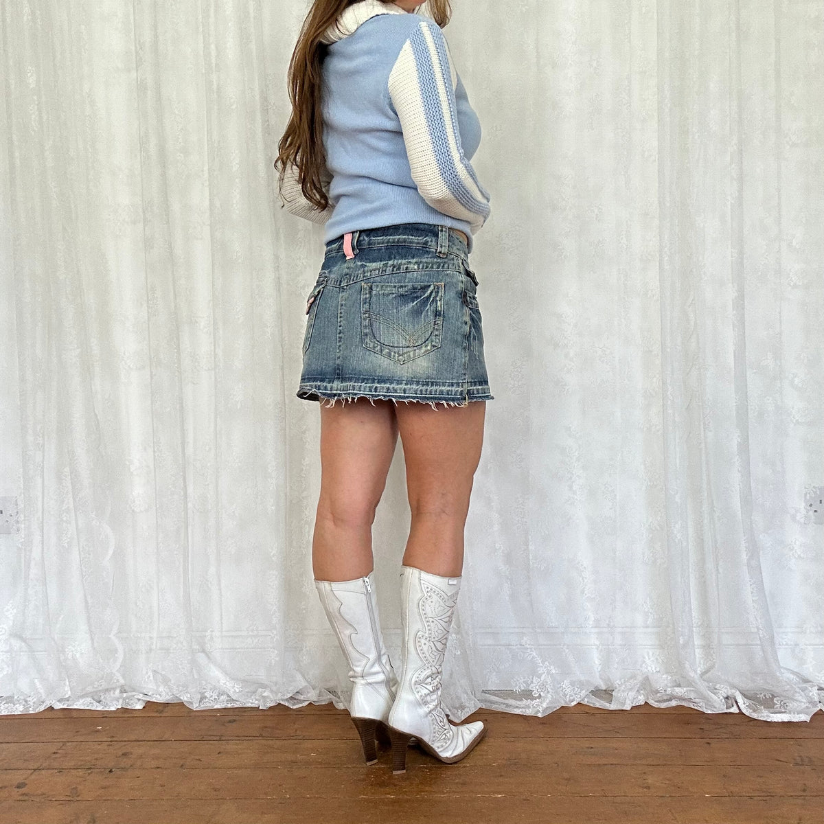 vintage 00s raw hem denim mini skirt