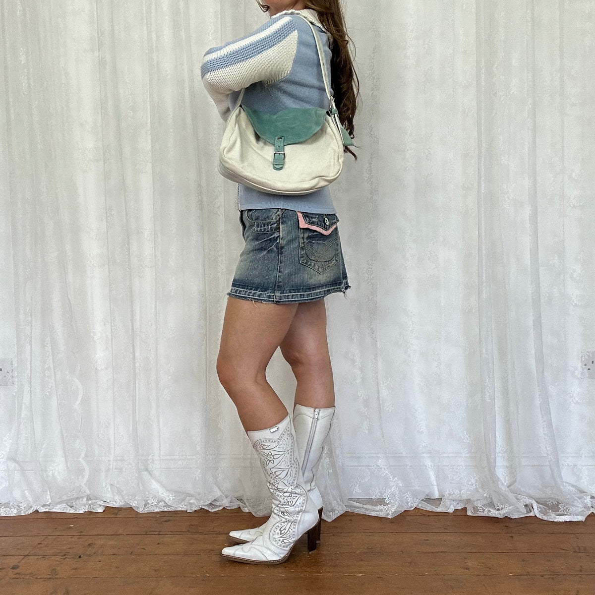 vintage 00s baby blue and white cargo bag