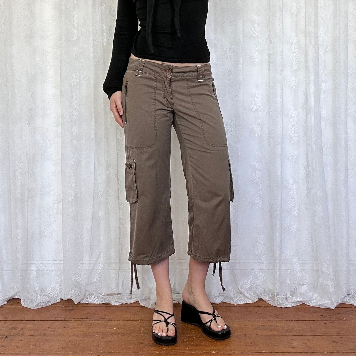 vintage 00s brown cargo capri trousers