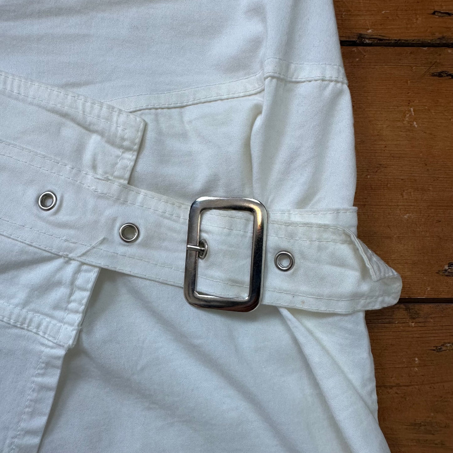vintage 00s white buckle mini skirt