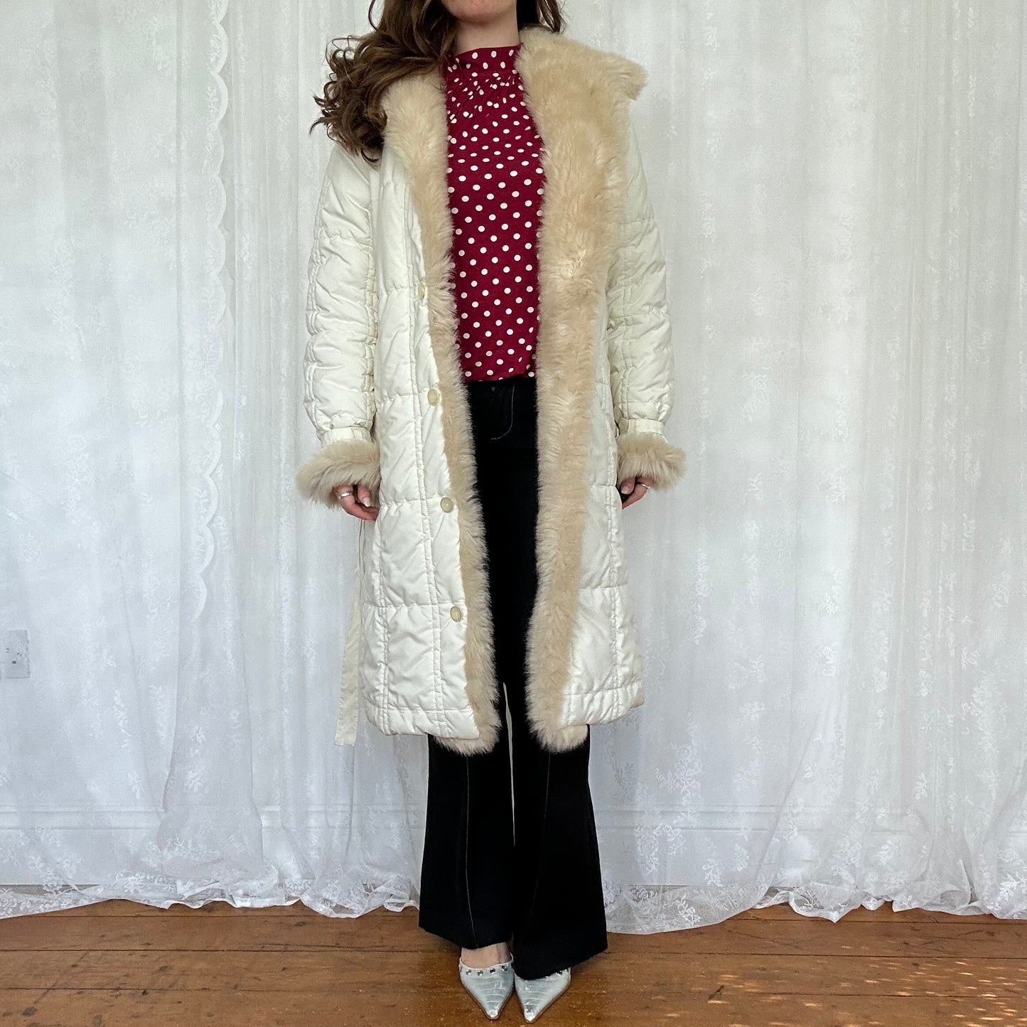vintage 00s white long fur trim puffer jacket