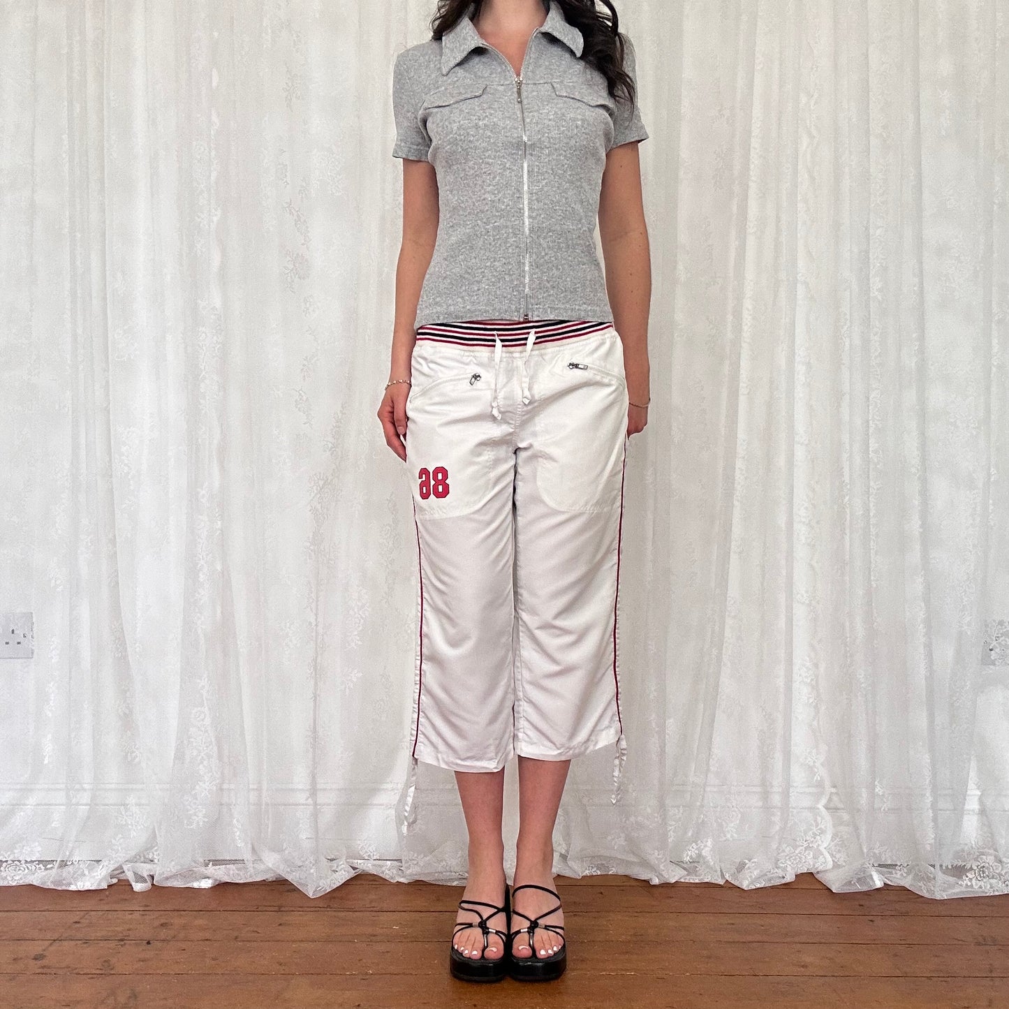 vintage 00s white sporty carpi pants