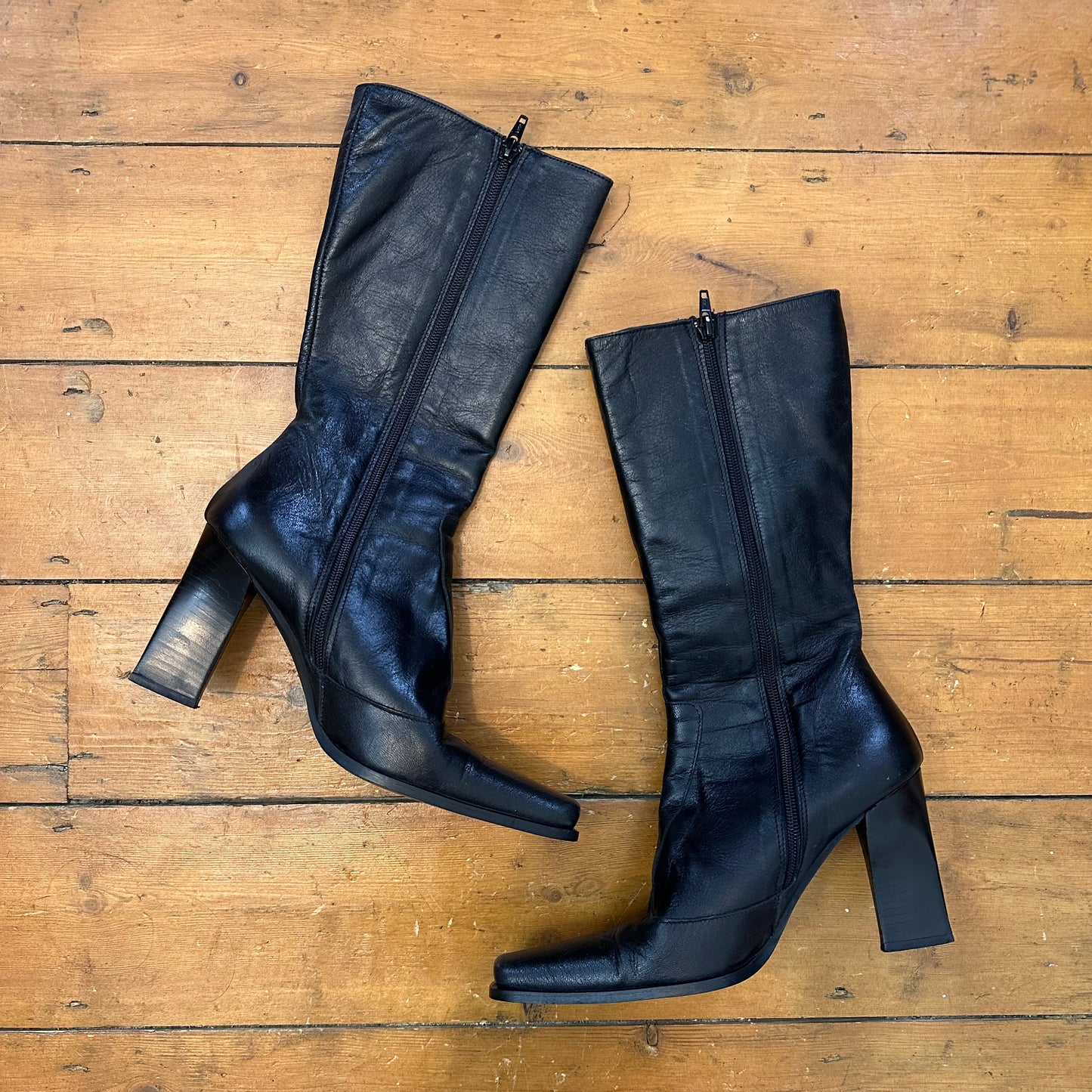 vintage 00s black square toe boots