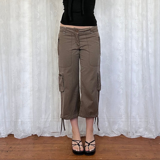 vintage 00s brown cargo capri trousers