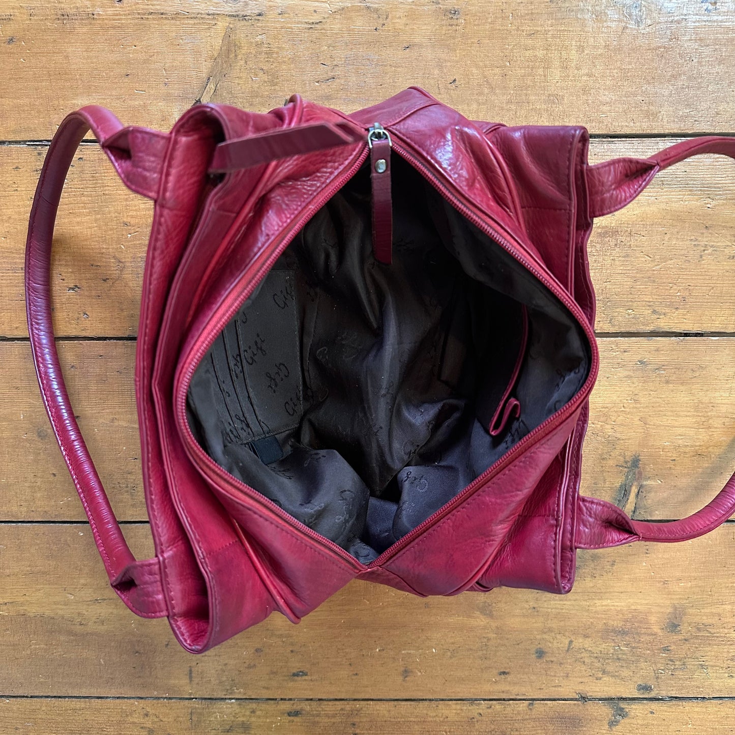 vintage 00s red genuine leather handbag