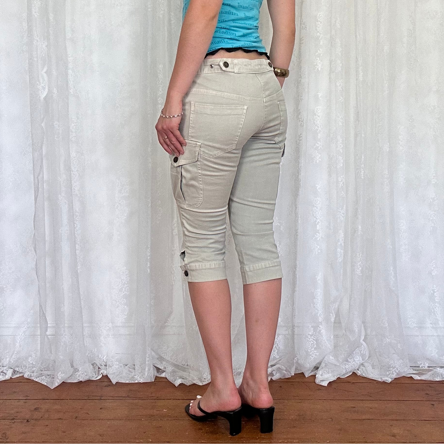 vintage 00s grey cargo fitted capri trousers