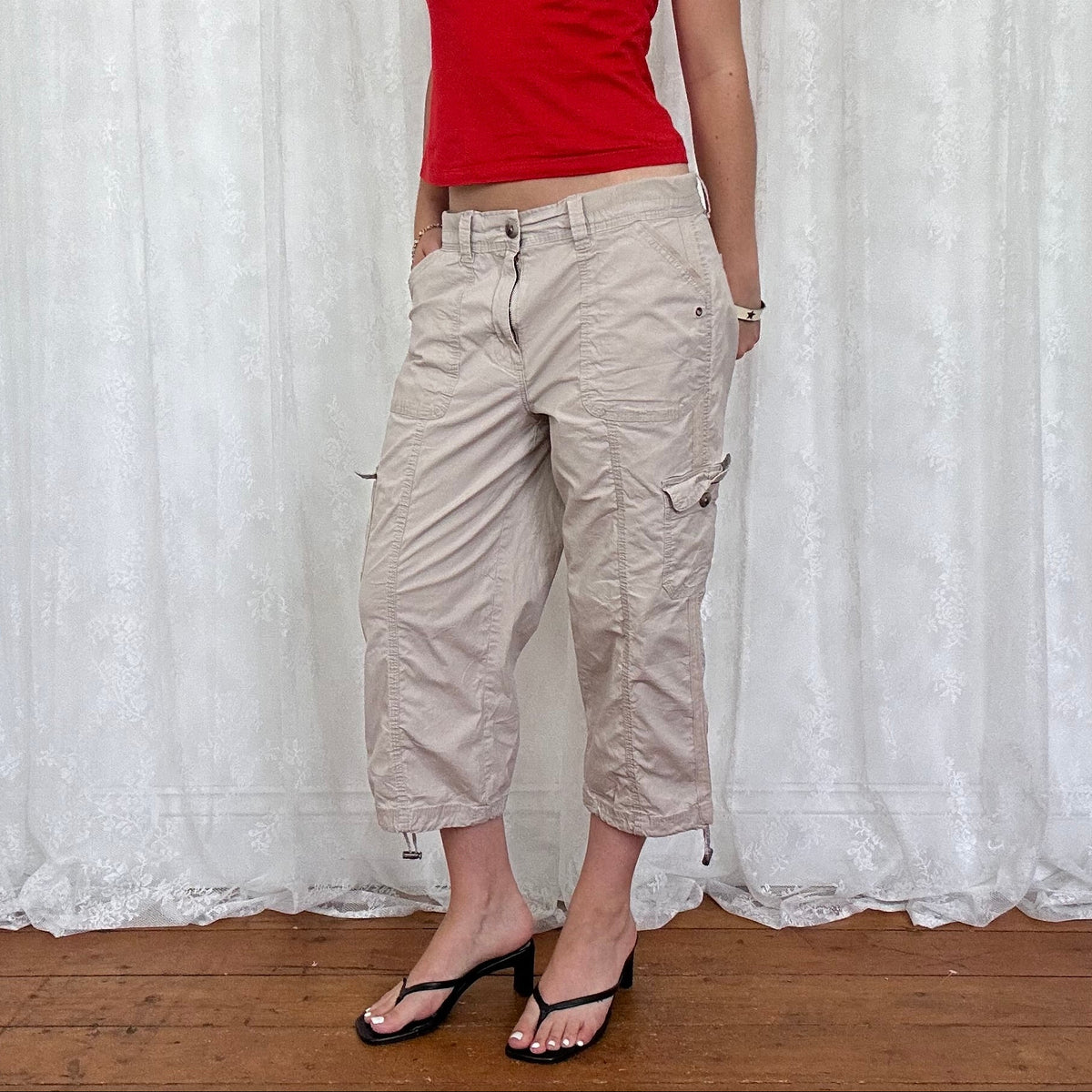 vintage 00s beige cargo capri trousers