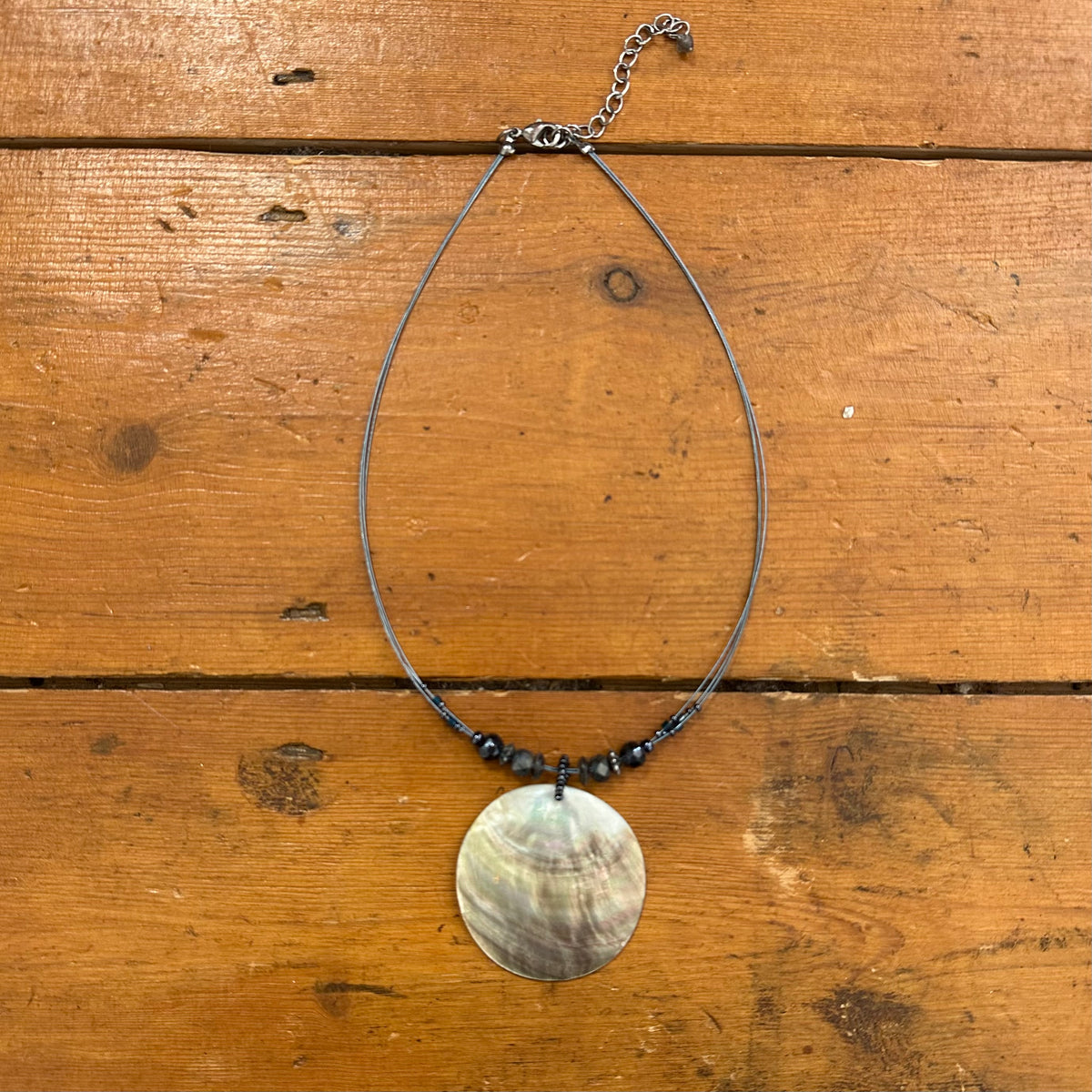 vintage 00s beaded shell necklace
